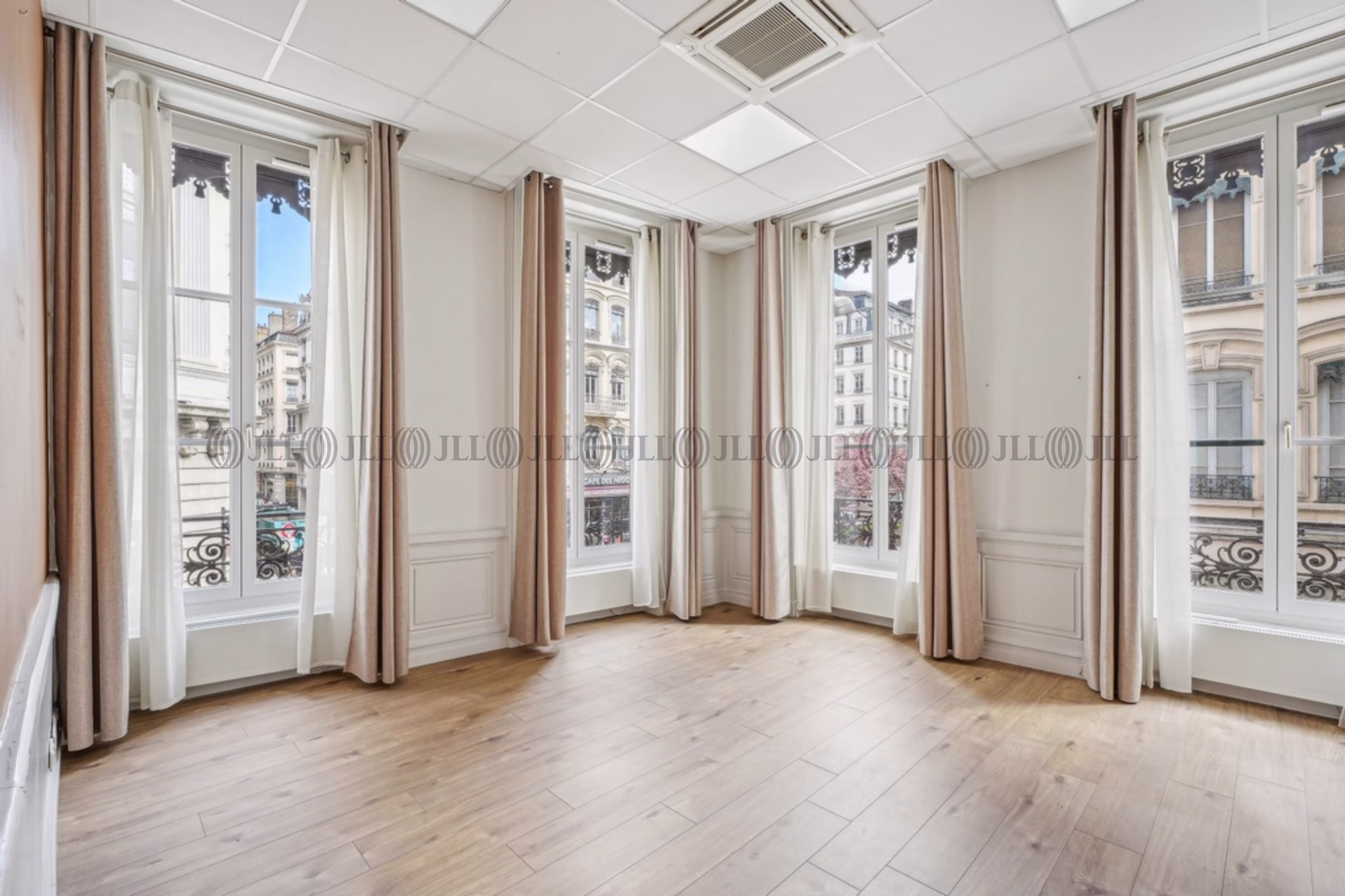 54 RUE DU PRESIDENT EDOUARD HERRIOT
