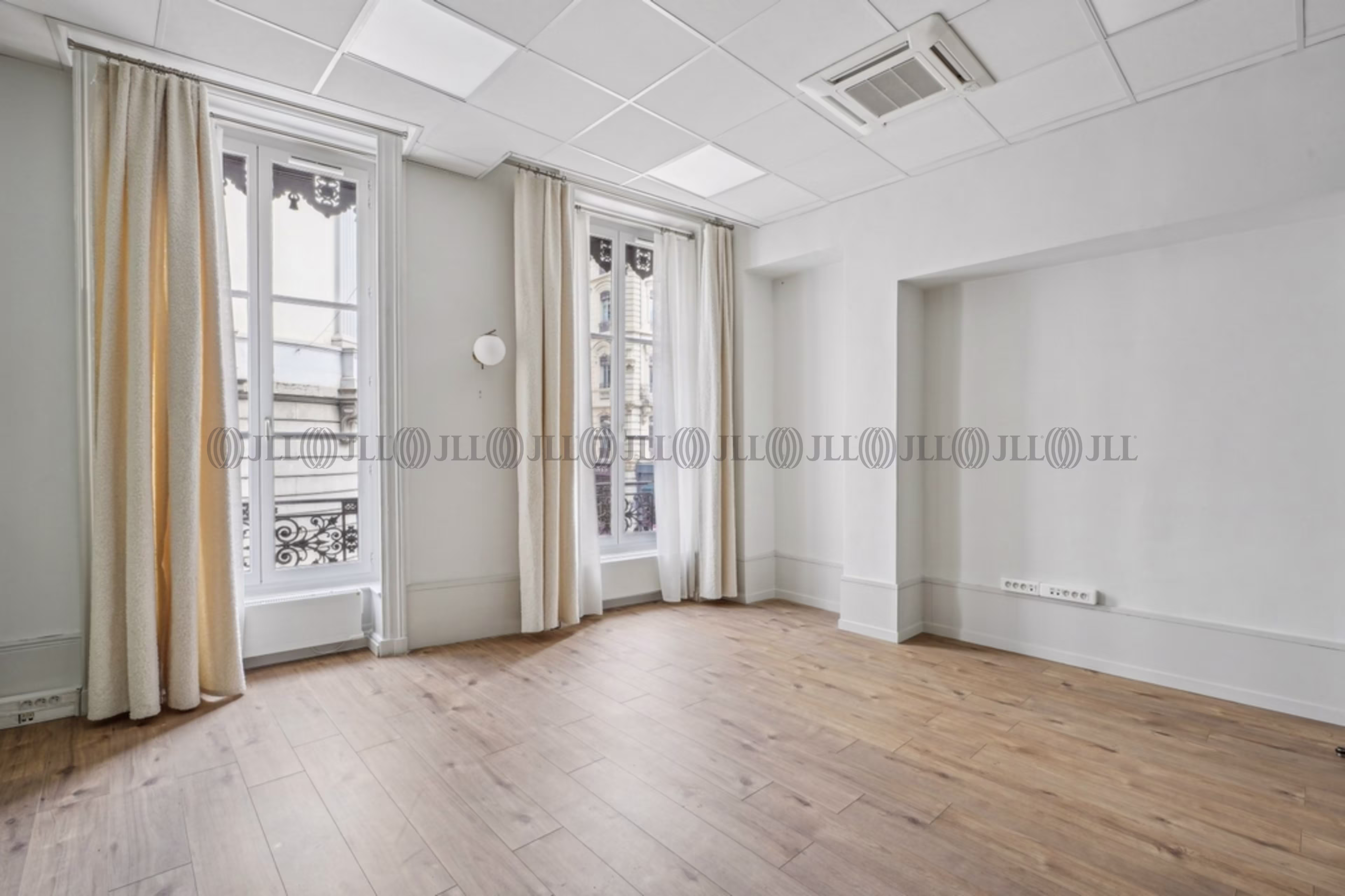 54 RUE DU PRESIDENT EDOUARD HERRIOT