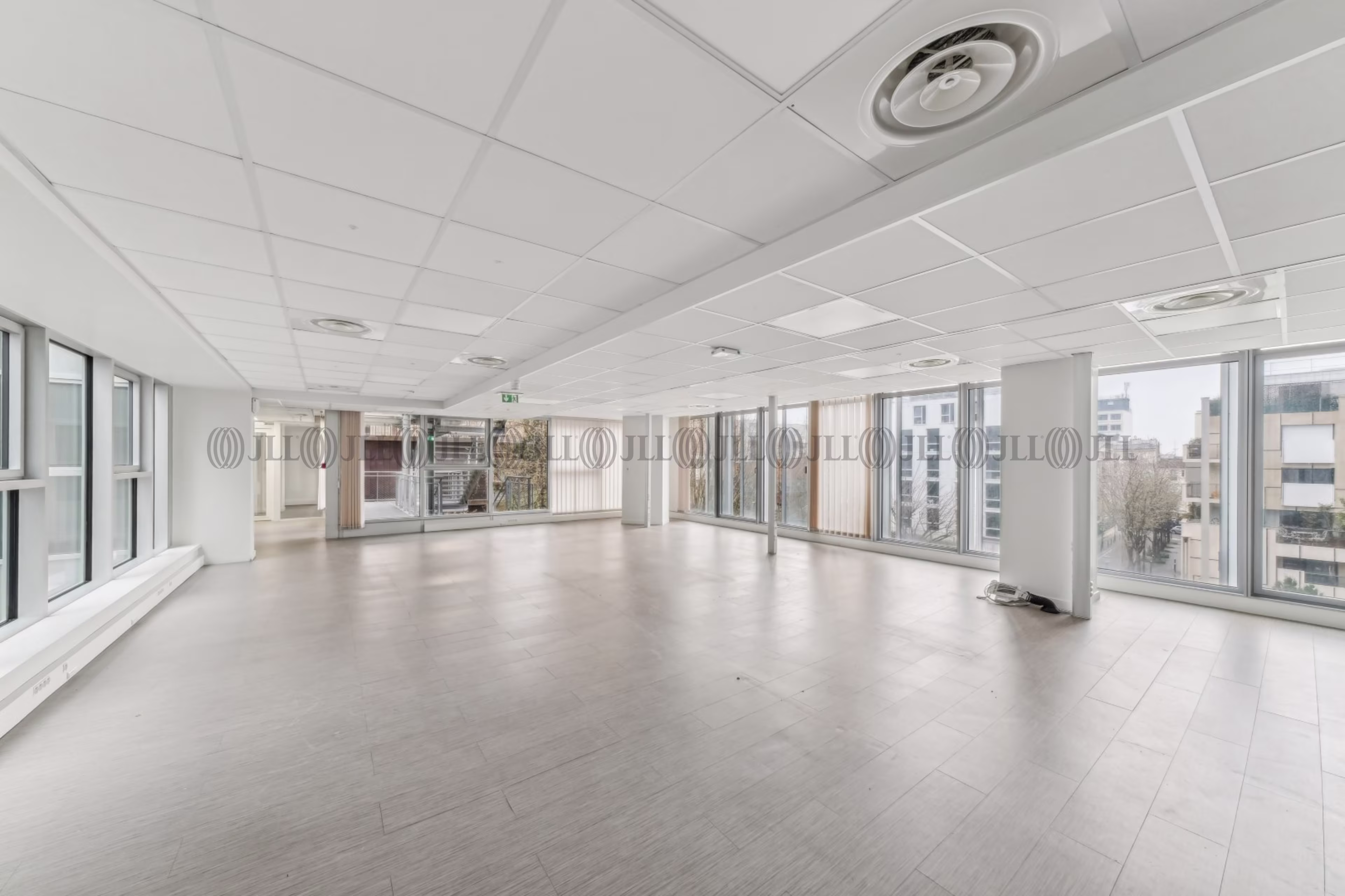 28-30 RUE DU CHATEAU DES RENTIERS