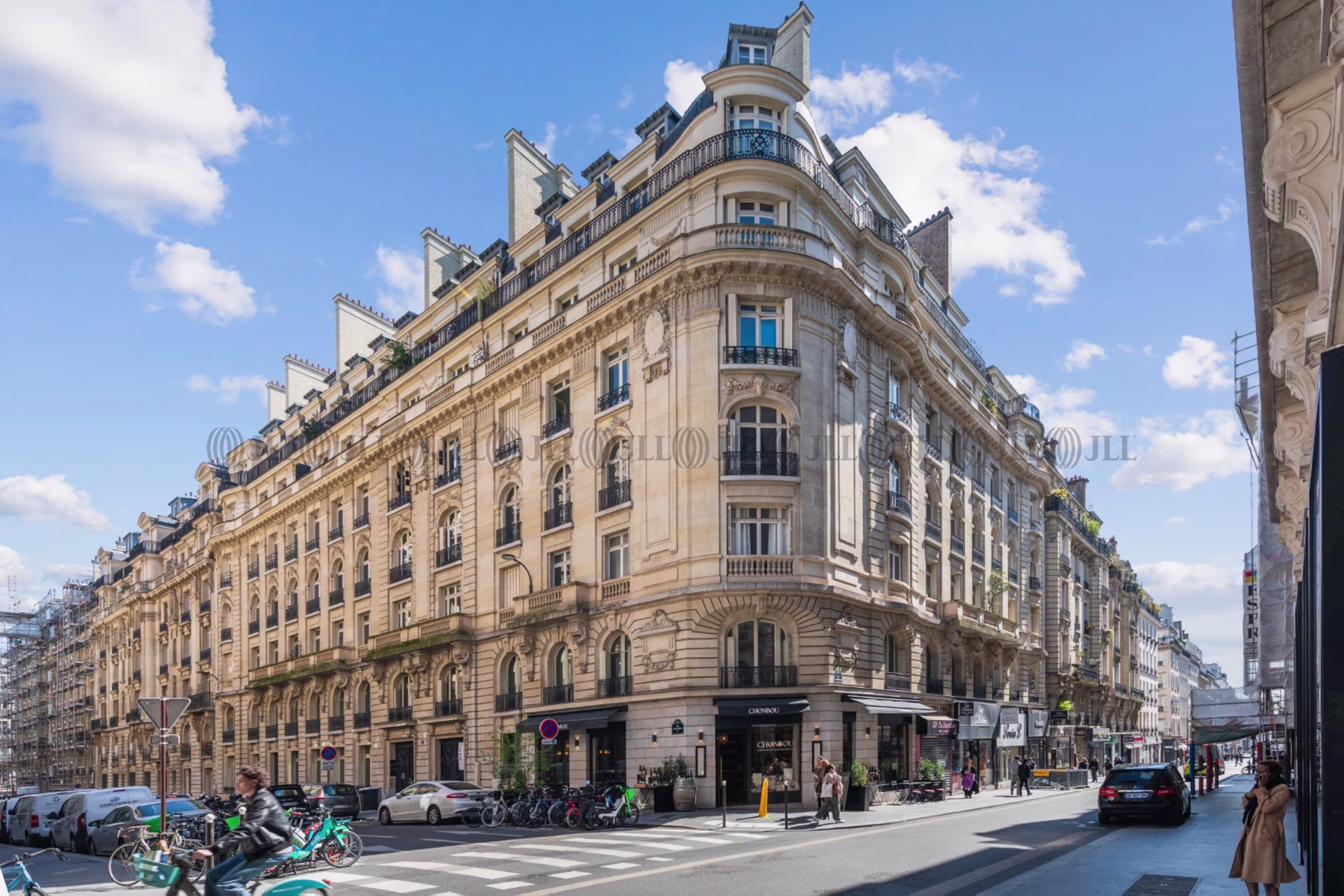 5 RUE JULES LEFEBVRE