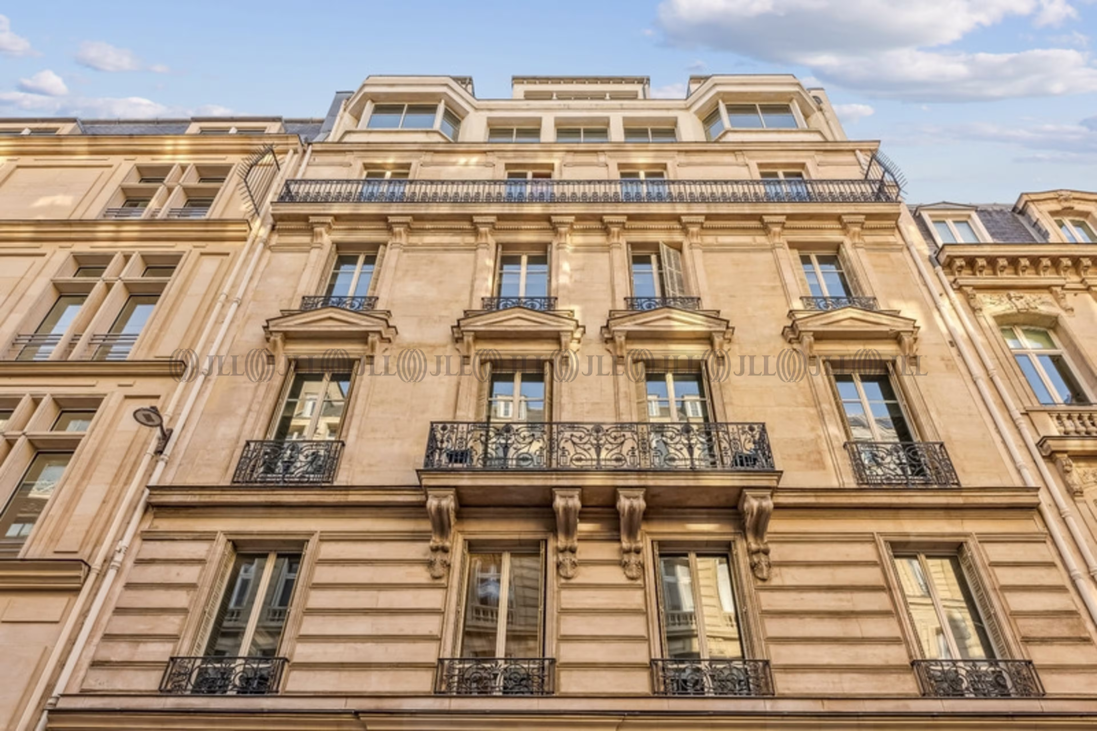 6 RUE DE TEHERAN