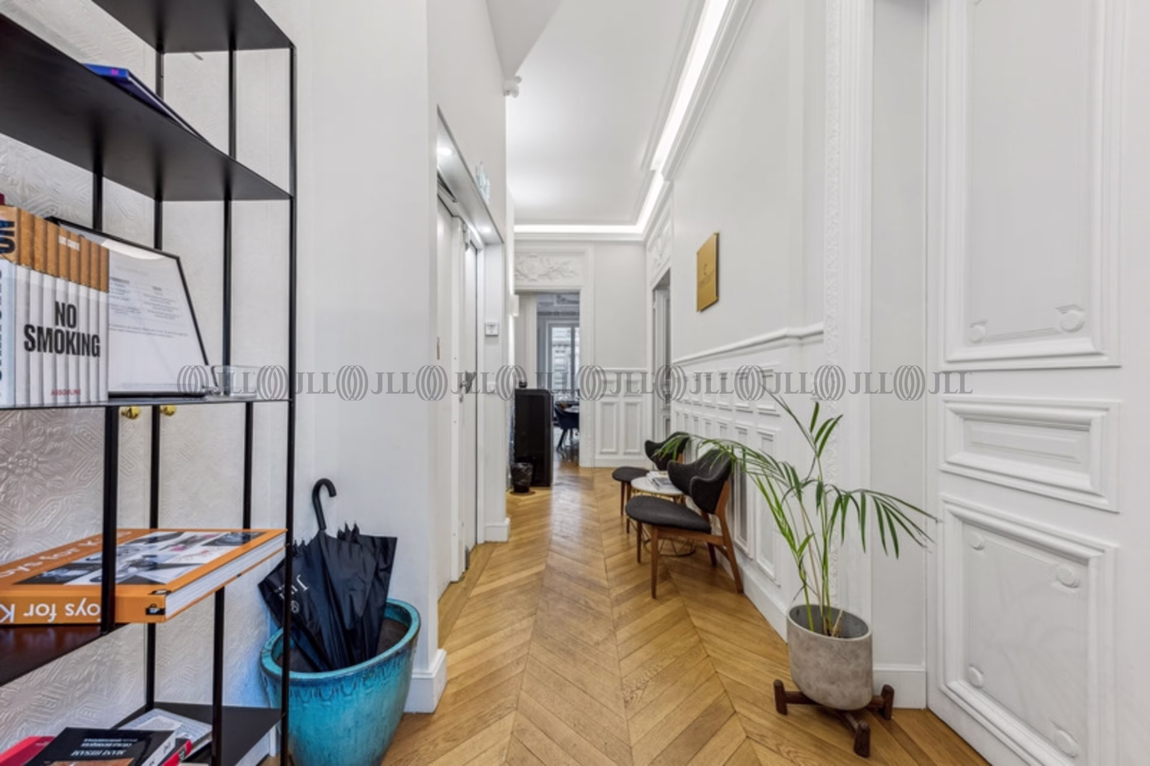 6 RUE DE TEHERAN