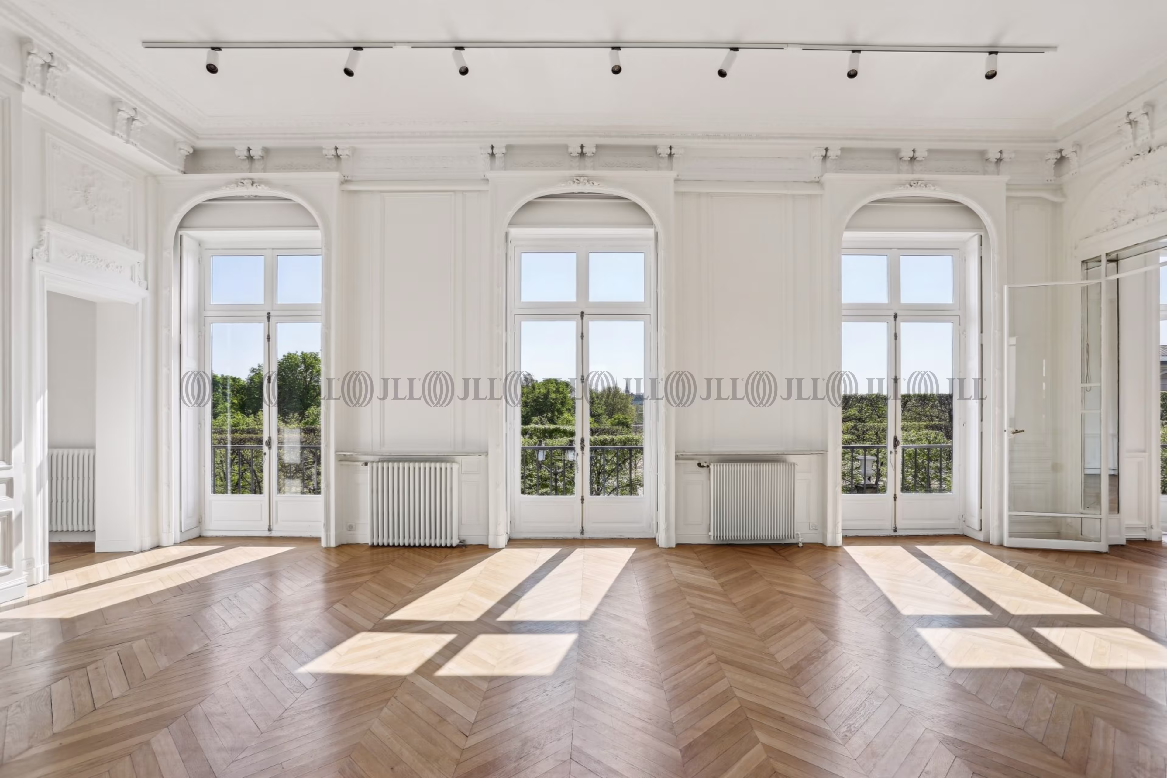 242 RUE DE RIVOLI