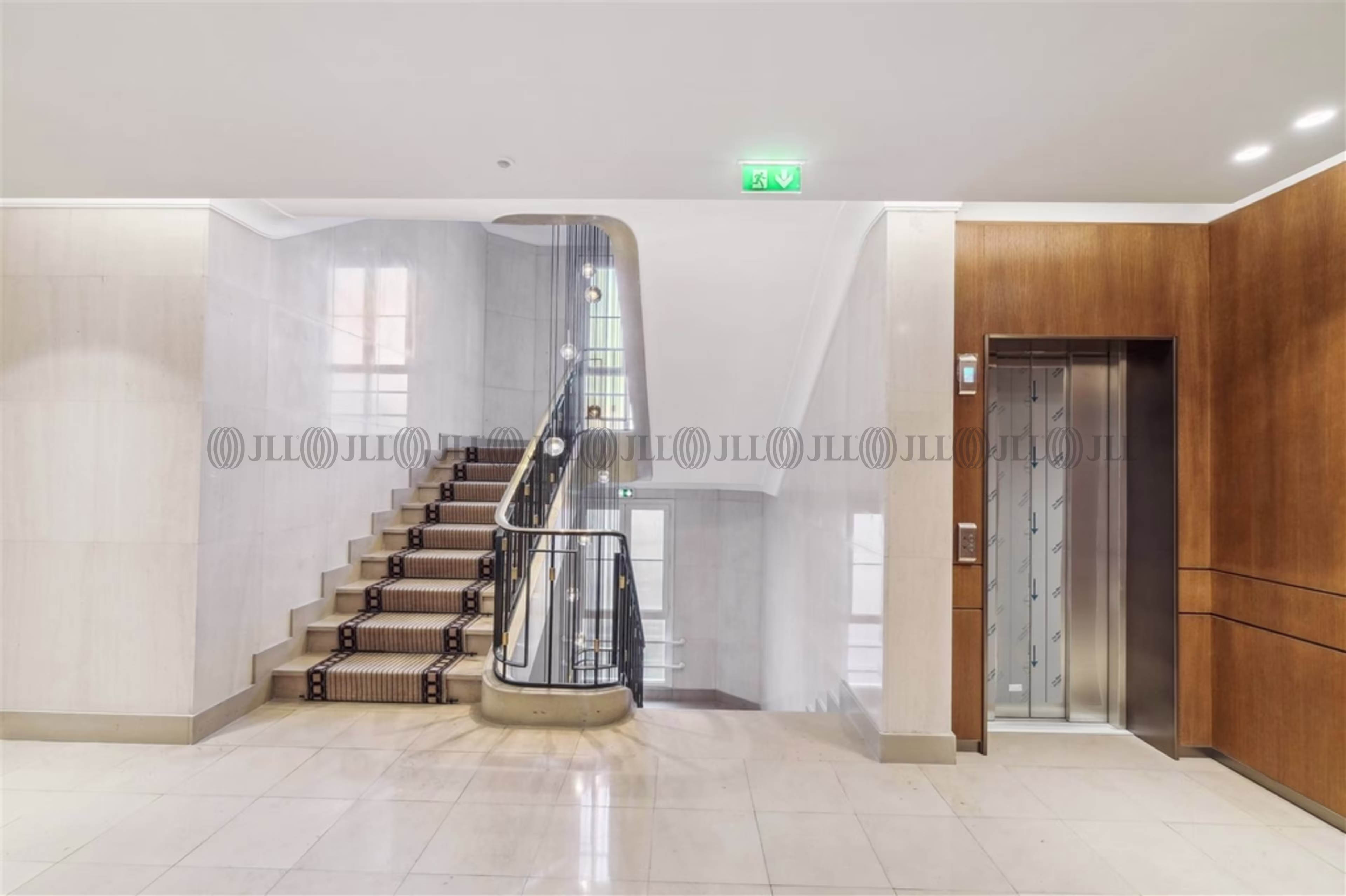 34-42 AVENUE RAYMOND POINCARE