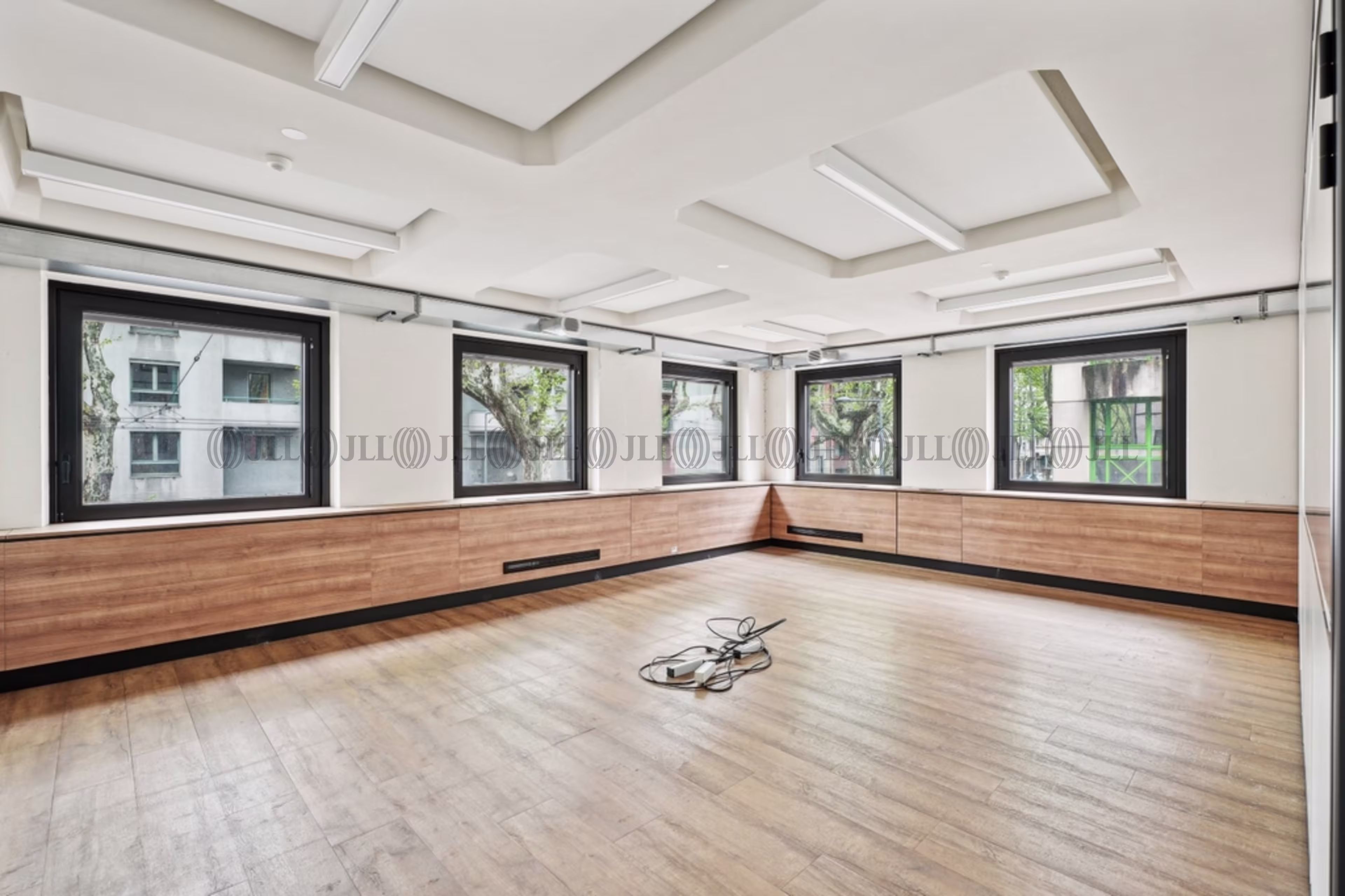 12-14 AVENUE ANTOINE DUTRIEVOZ