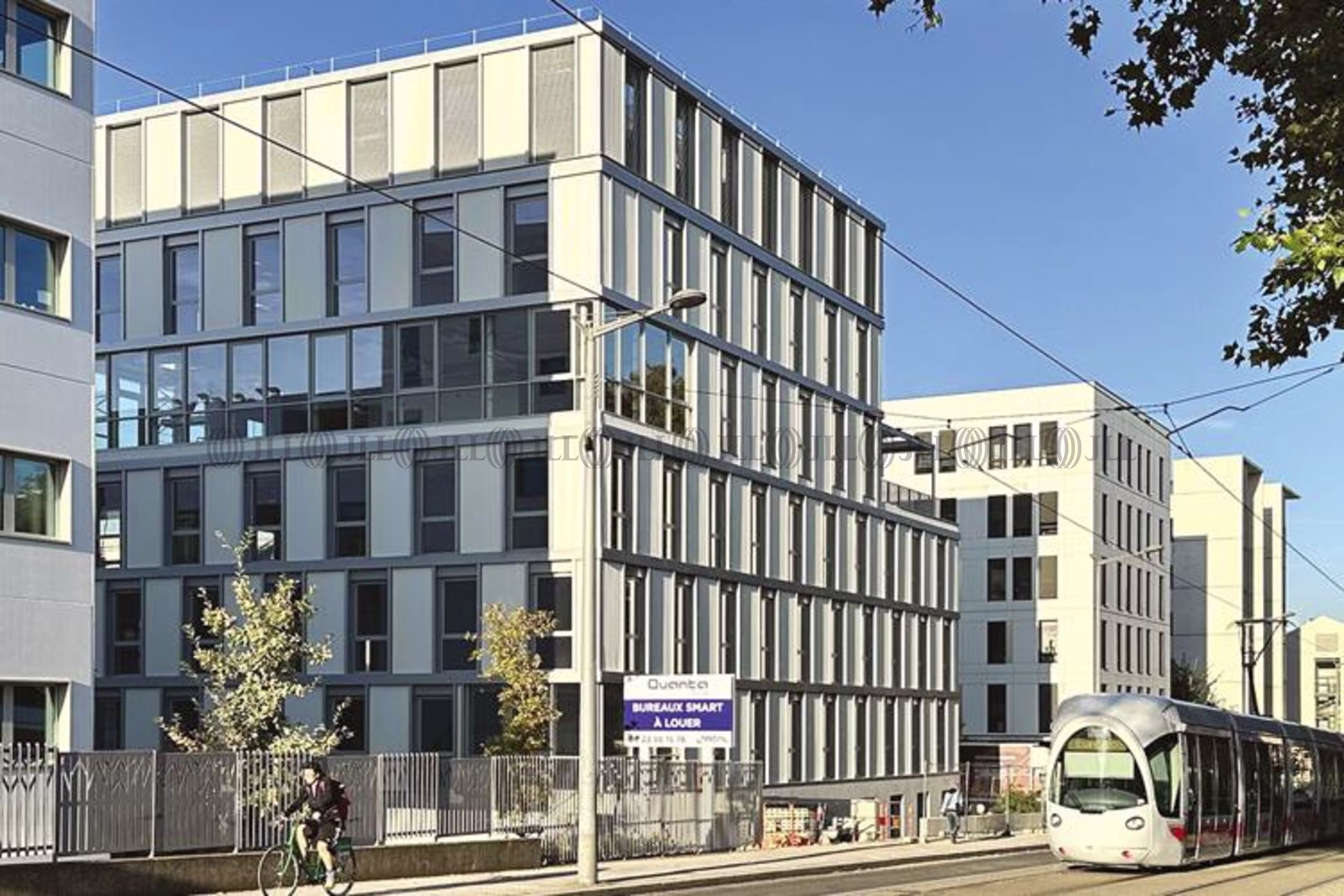 60 AVENUE ROCKEFELLER