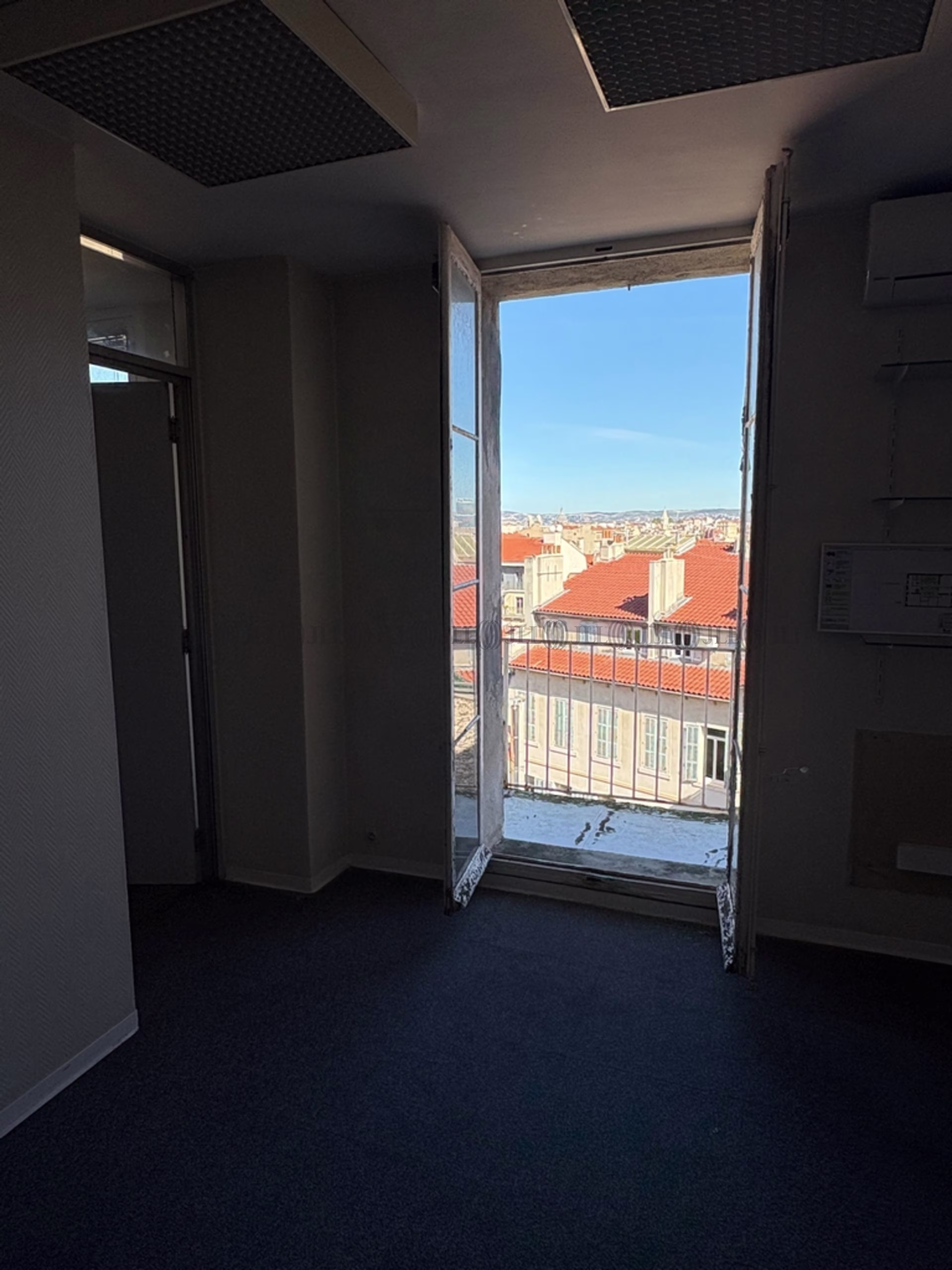 28 RUE EDOUARD DELANGLADE