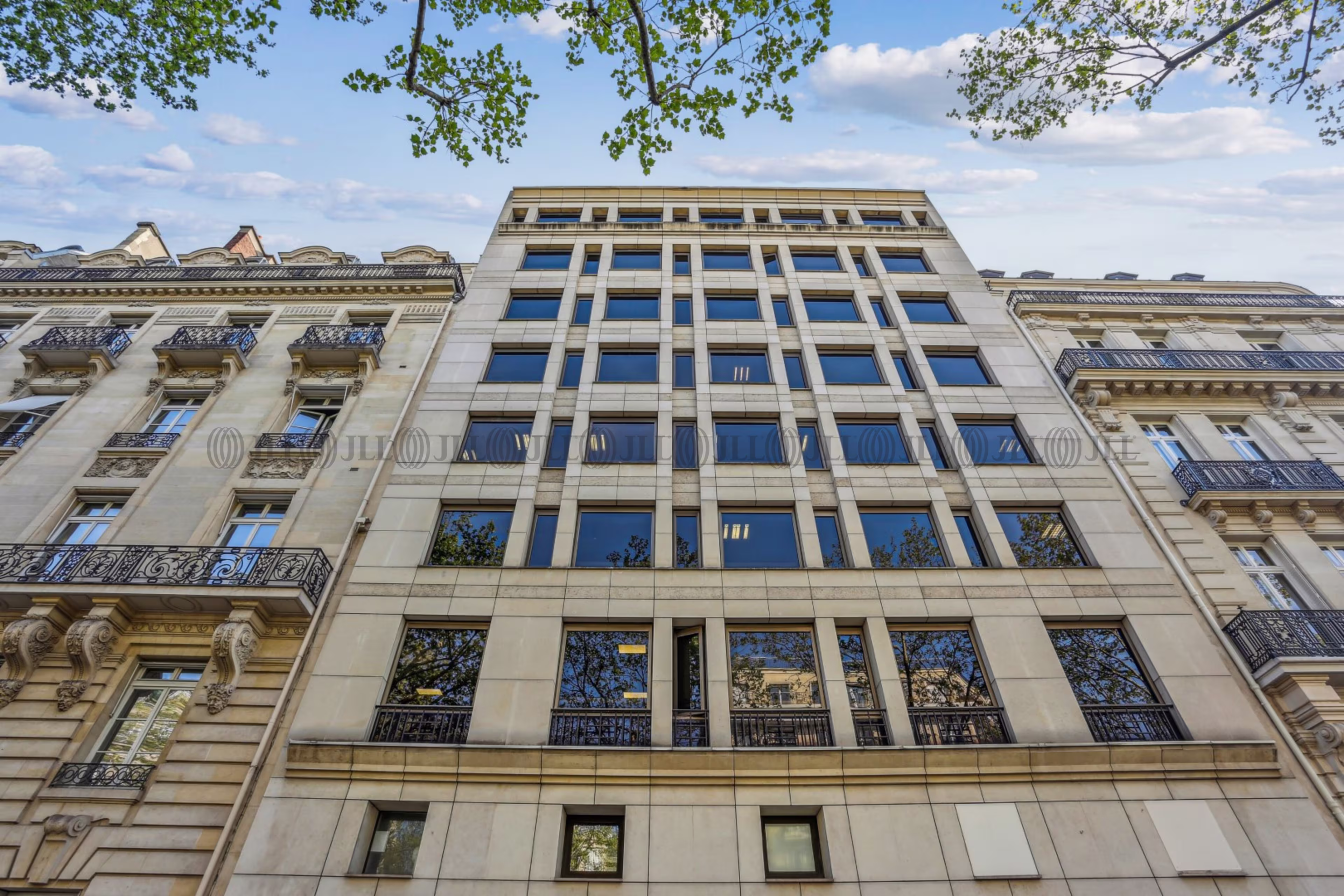 6 AVENUE MARCEAU