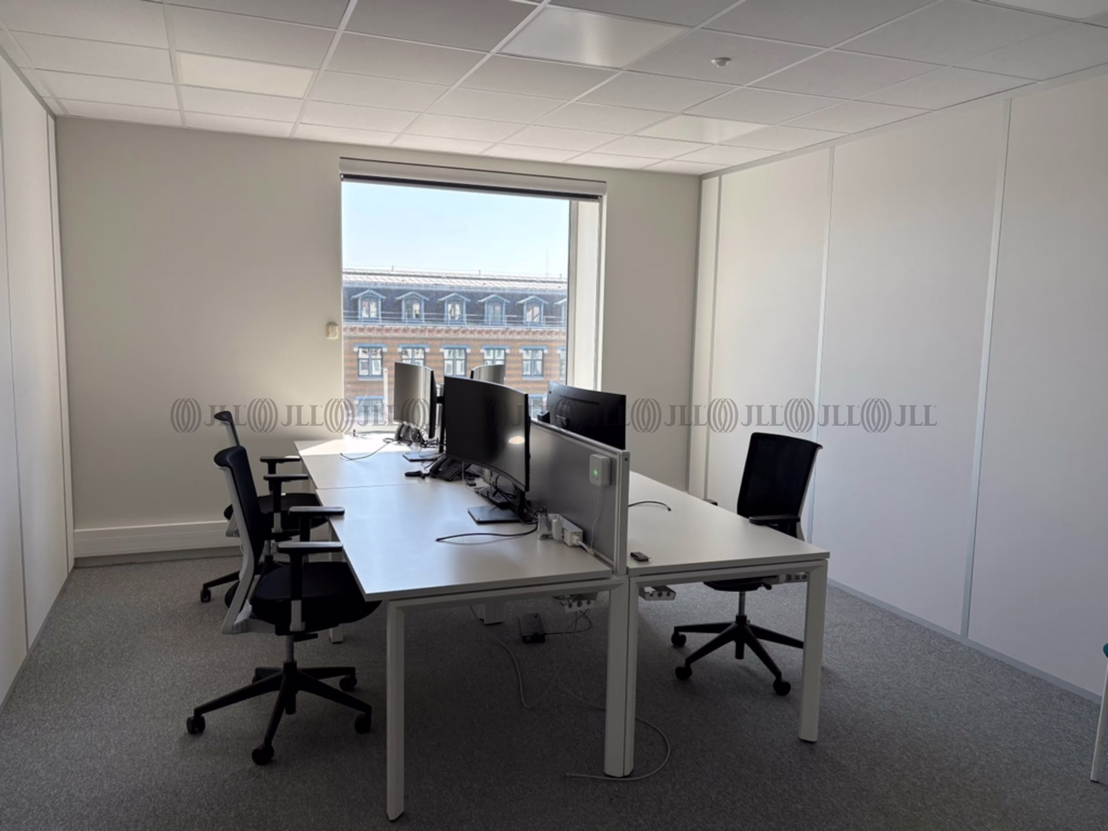 21-22 BOULEVARD DES TCHECOSLOVAQUES