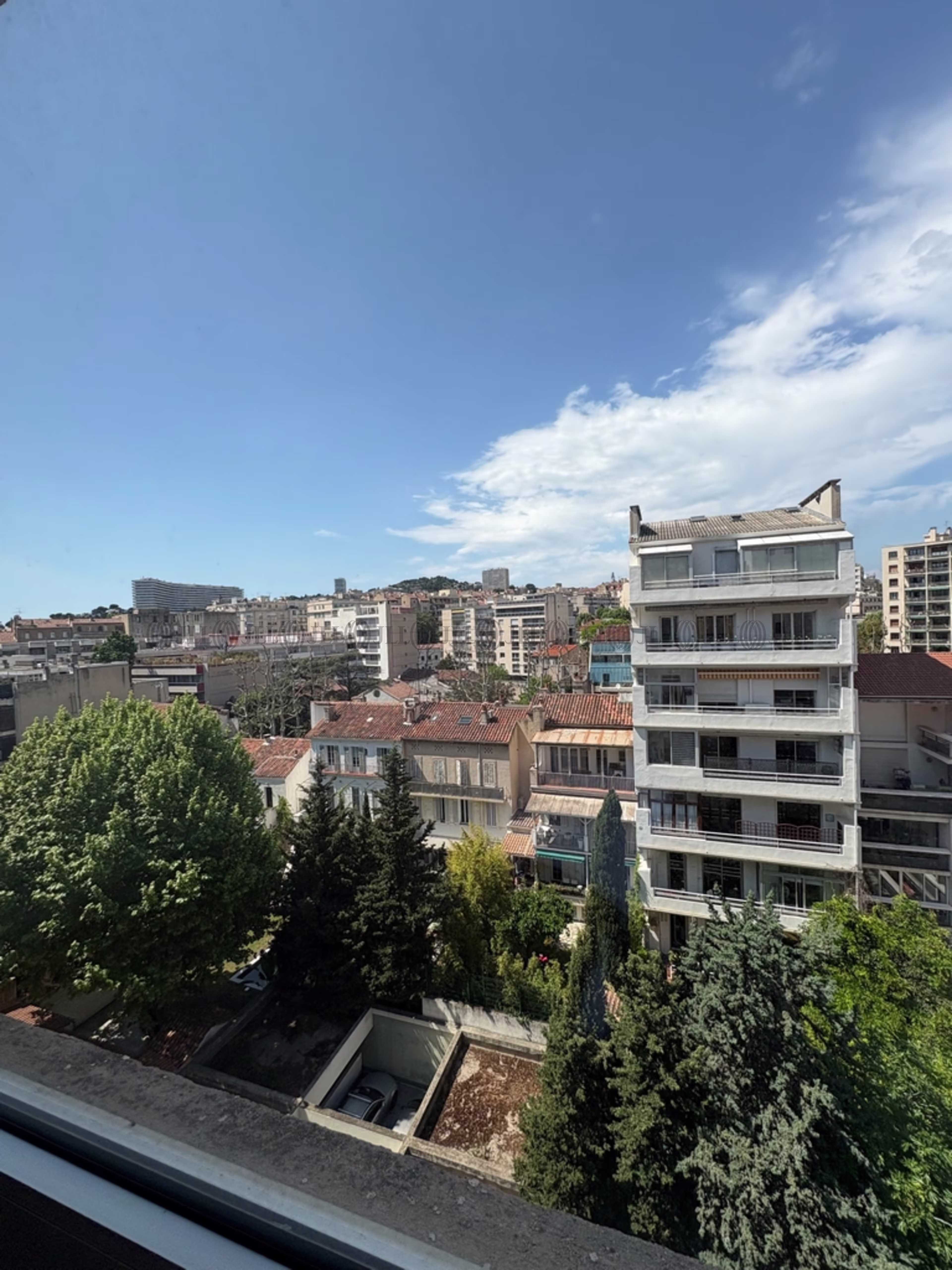 348 AVENUE DU PRADO