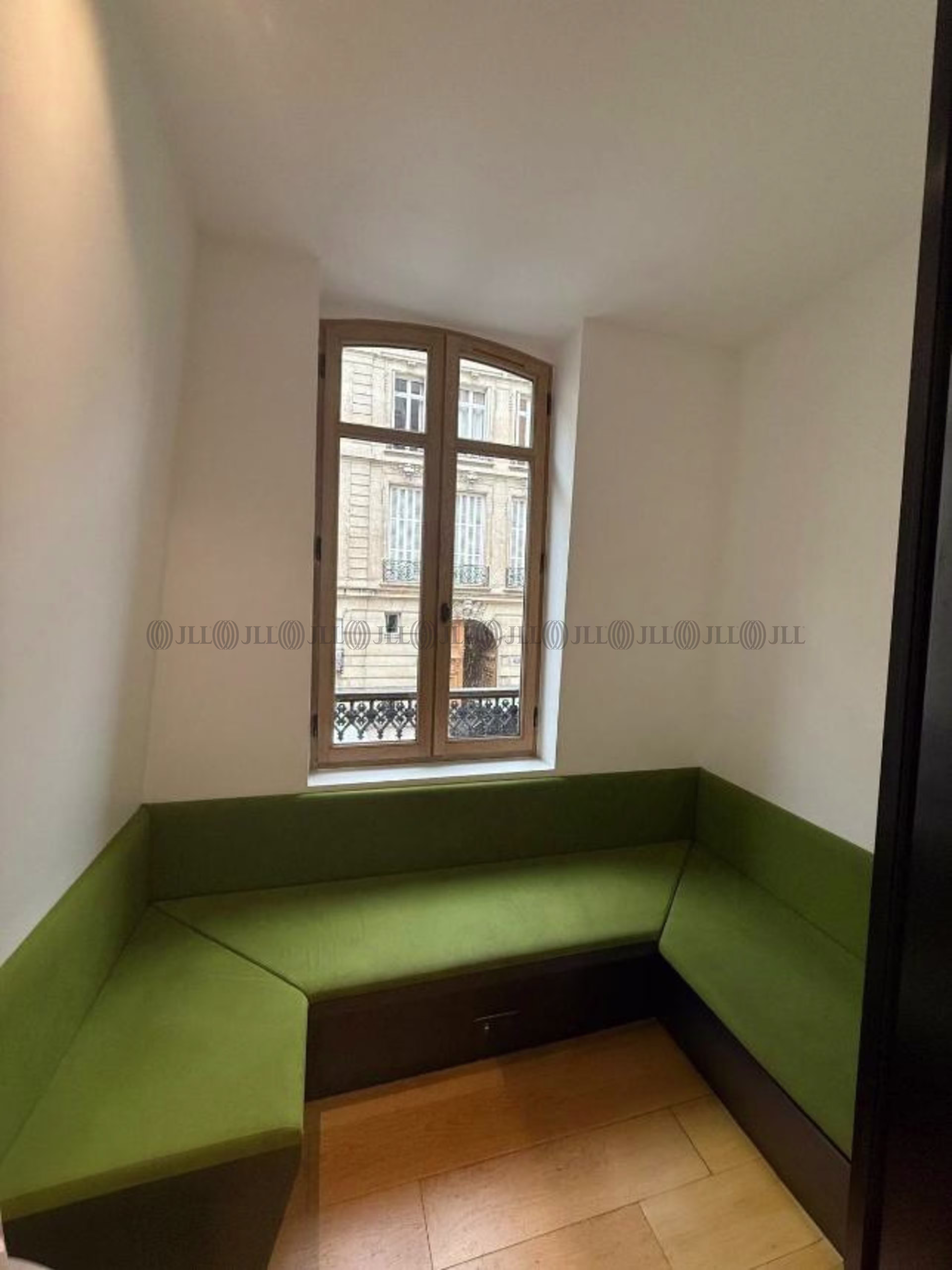 54 RUE DE MONCEAU
