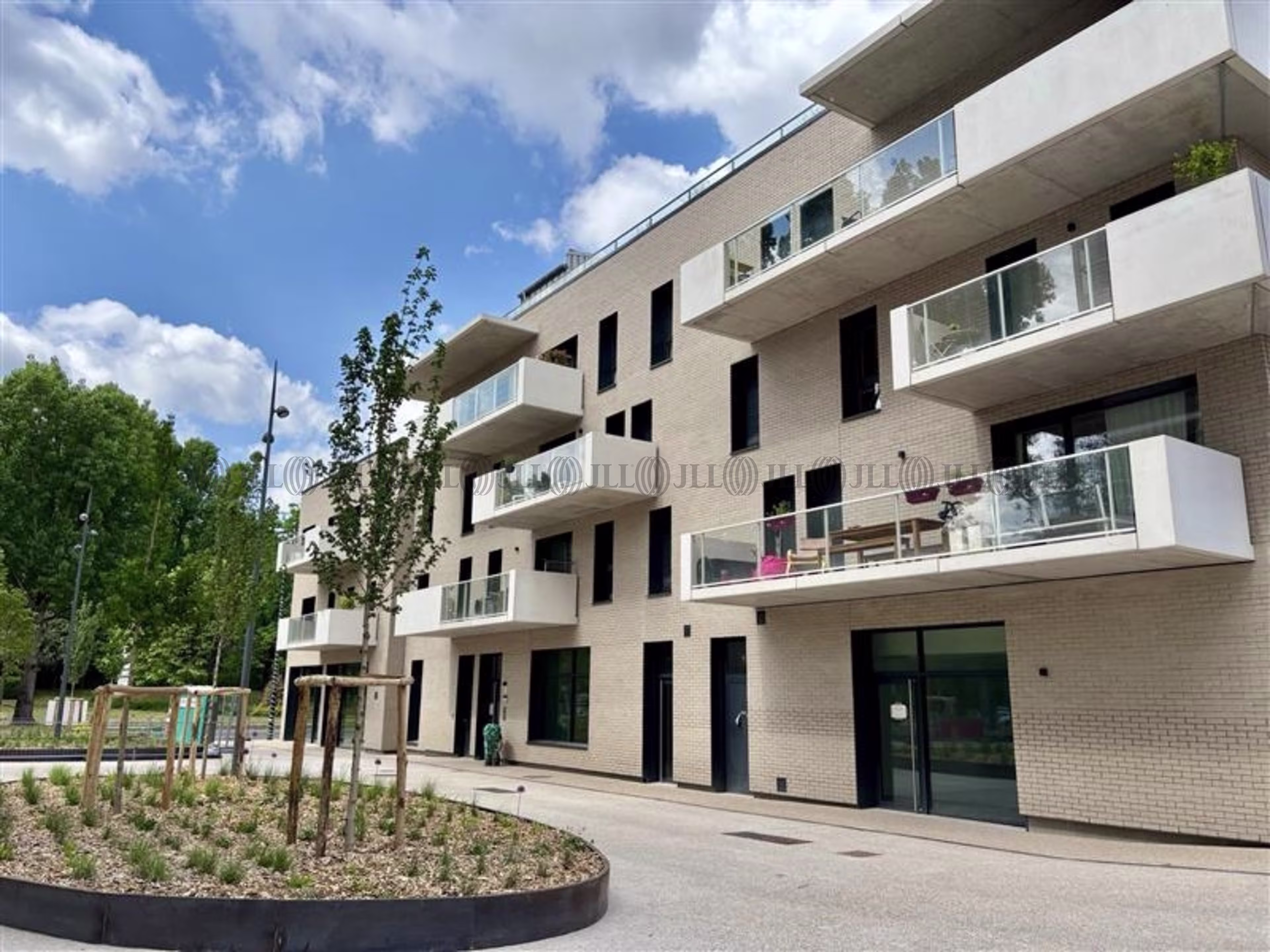 58-60 RUE PAUL DOUMER