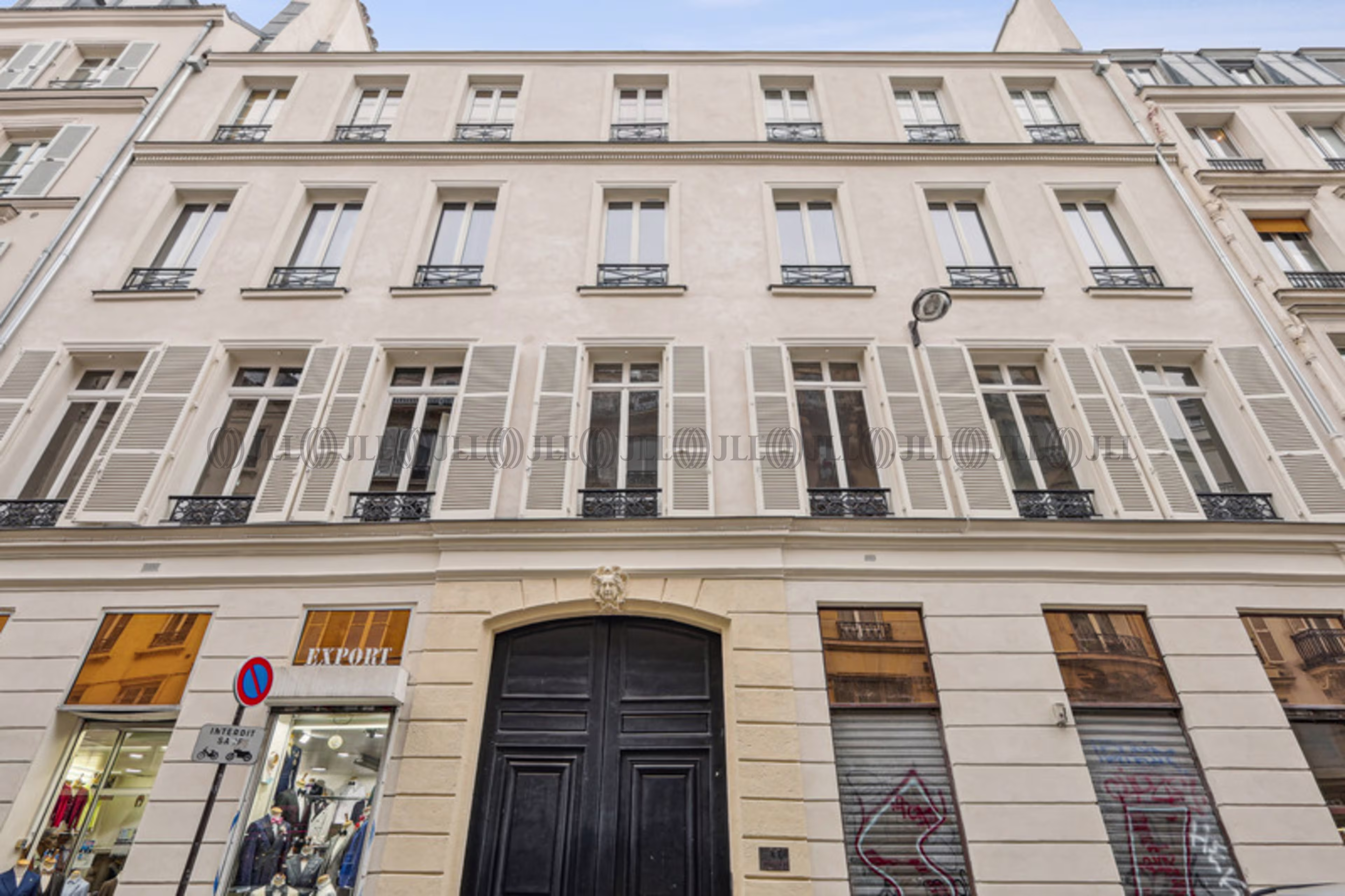 24 RUE MESLAY