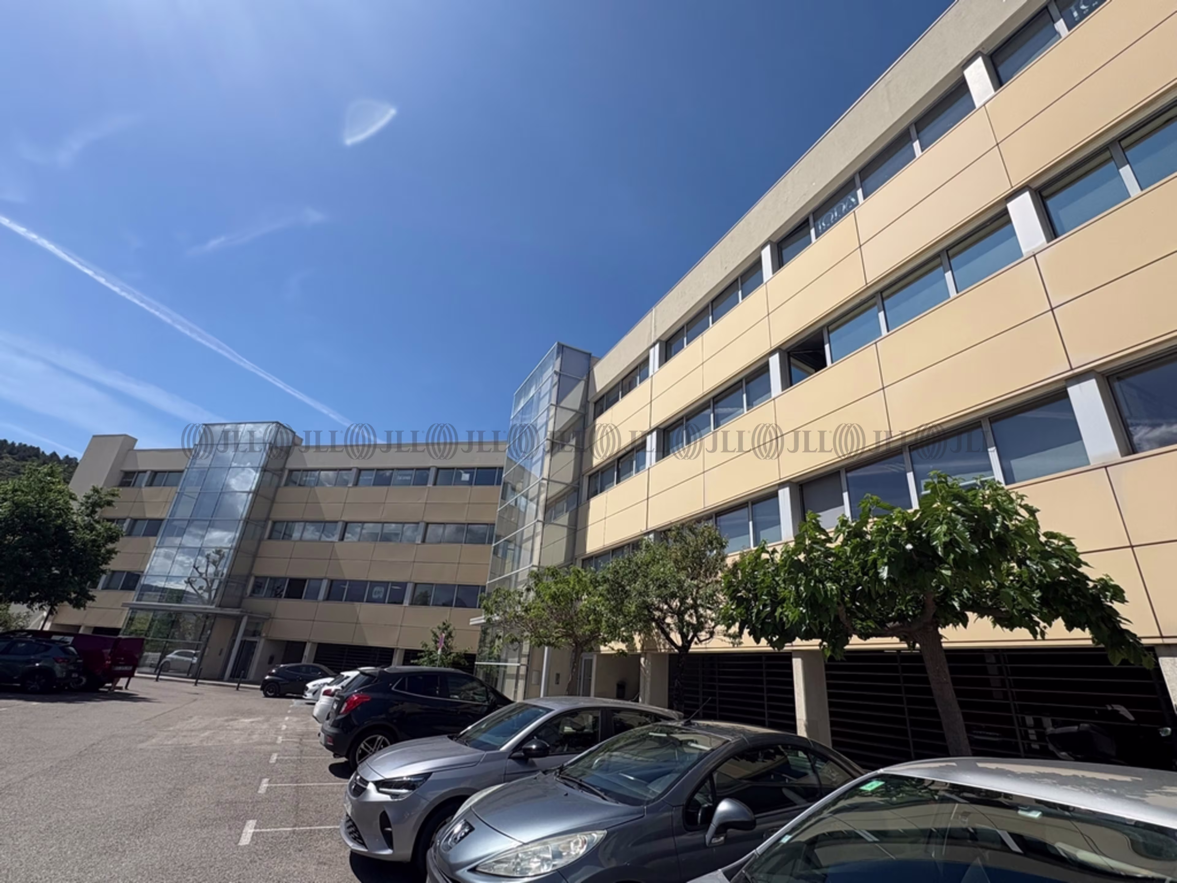 165 AVENUE DU MARIN BLANC
