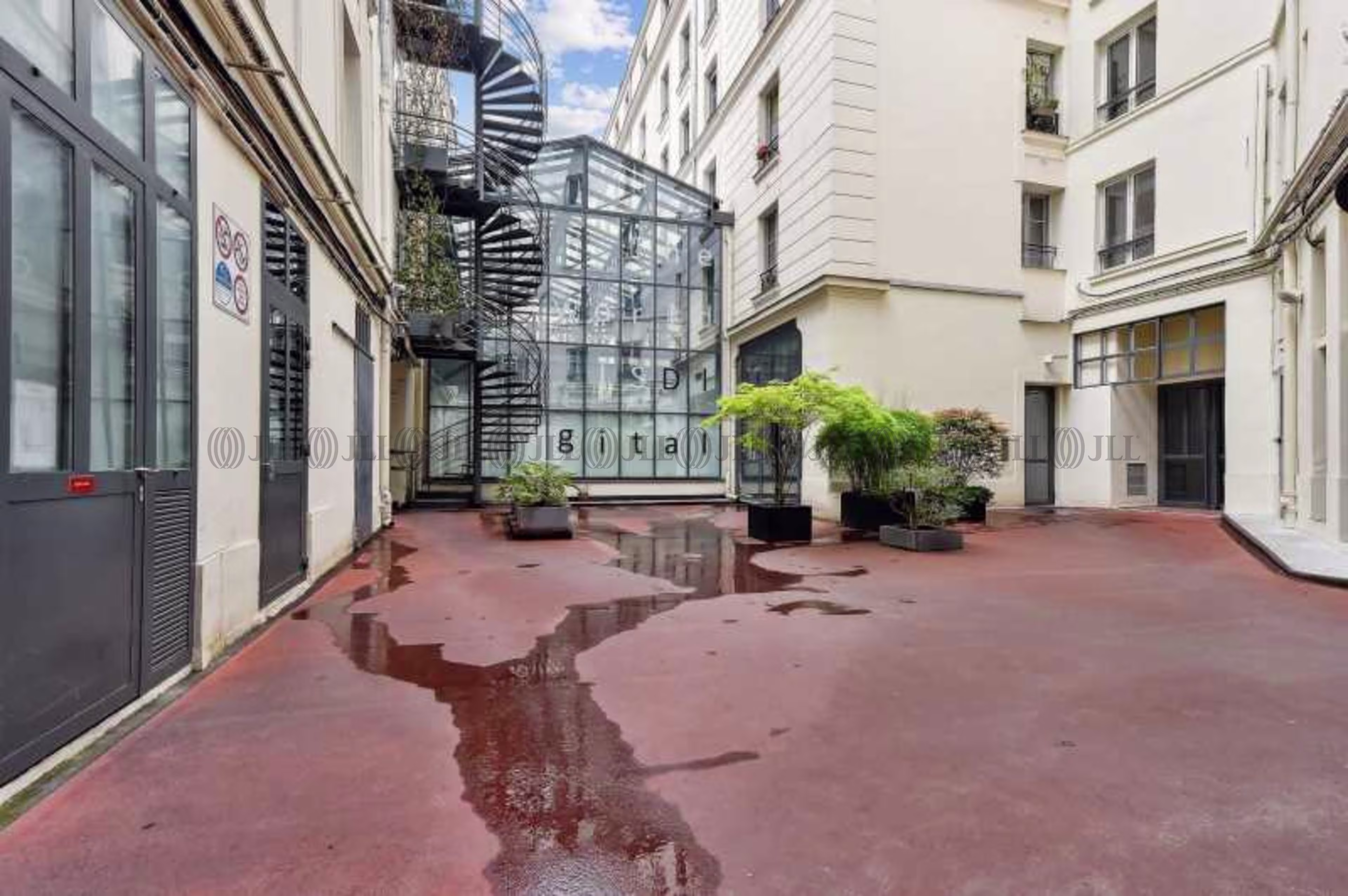 19-21 RUE DU ROCHER