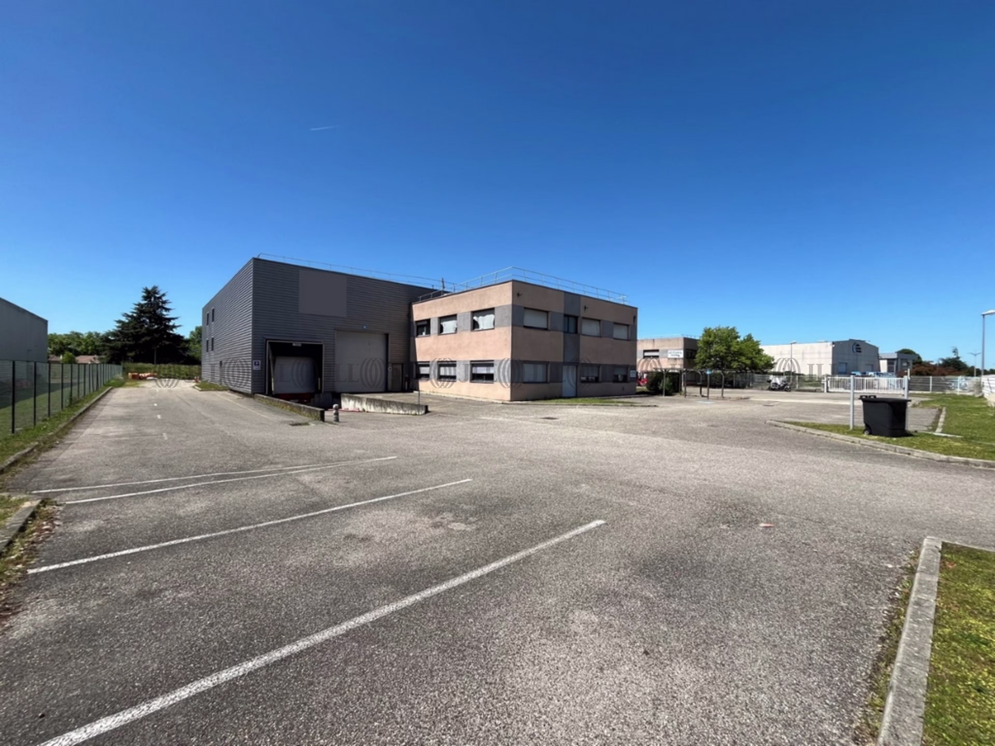 8-12 IMPASSE DU RHONE