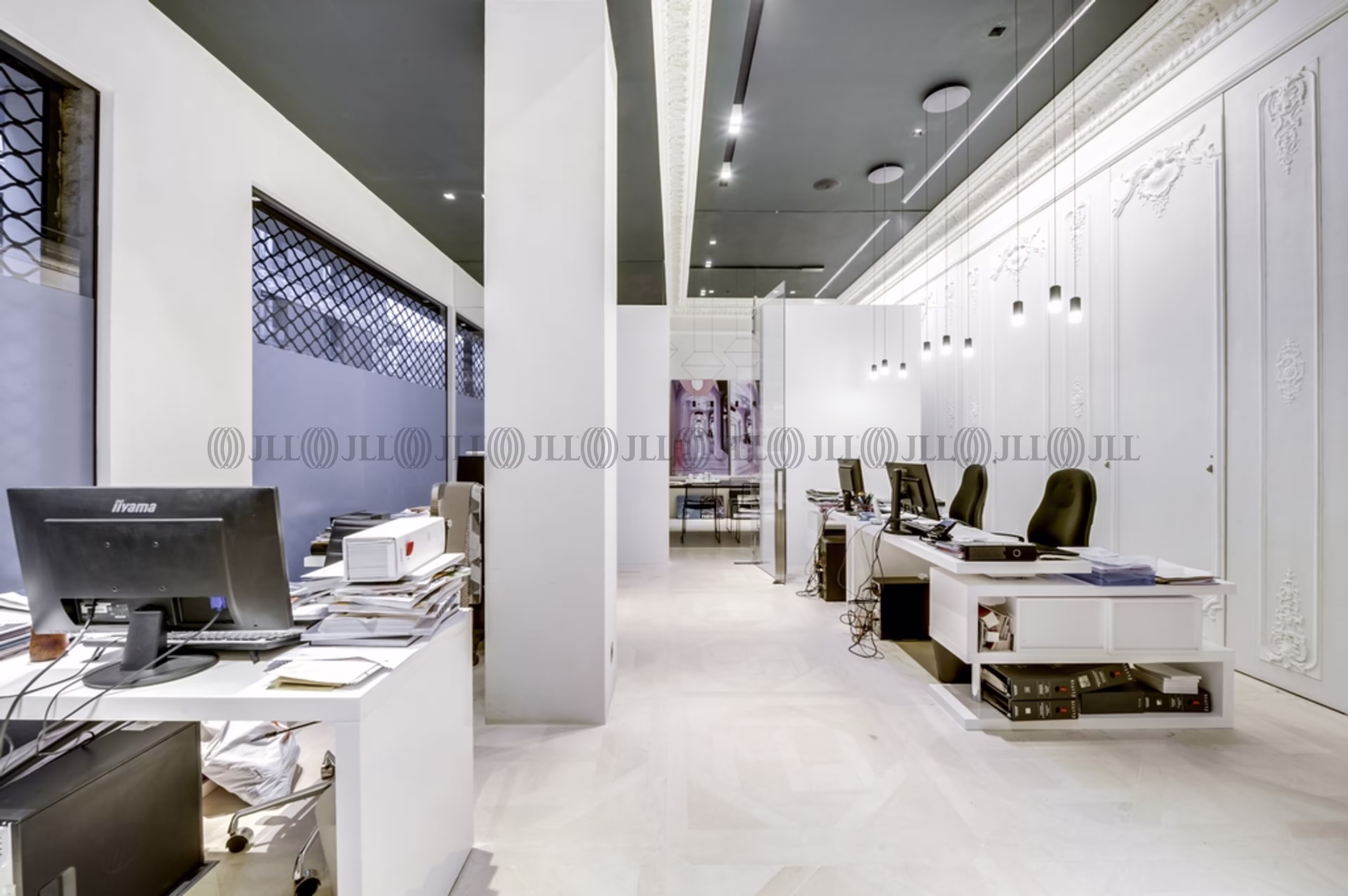 37 RUE TRAVERSIERE