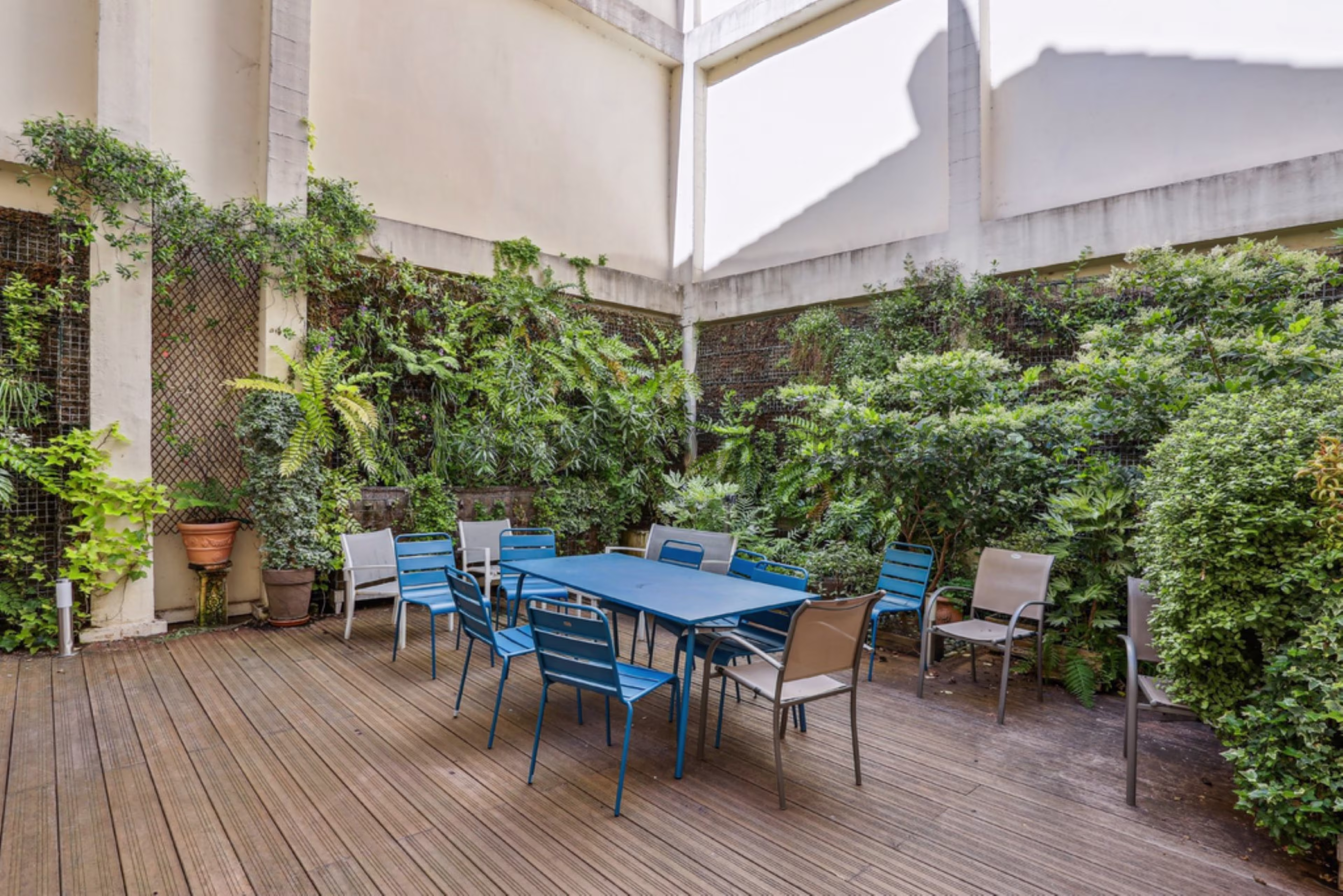 9 RUE D'ENGHIEN