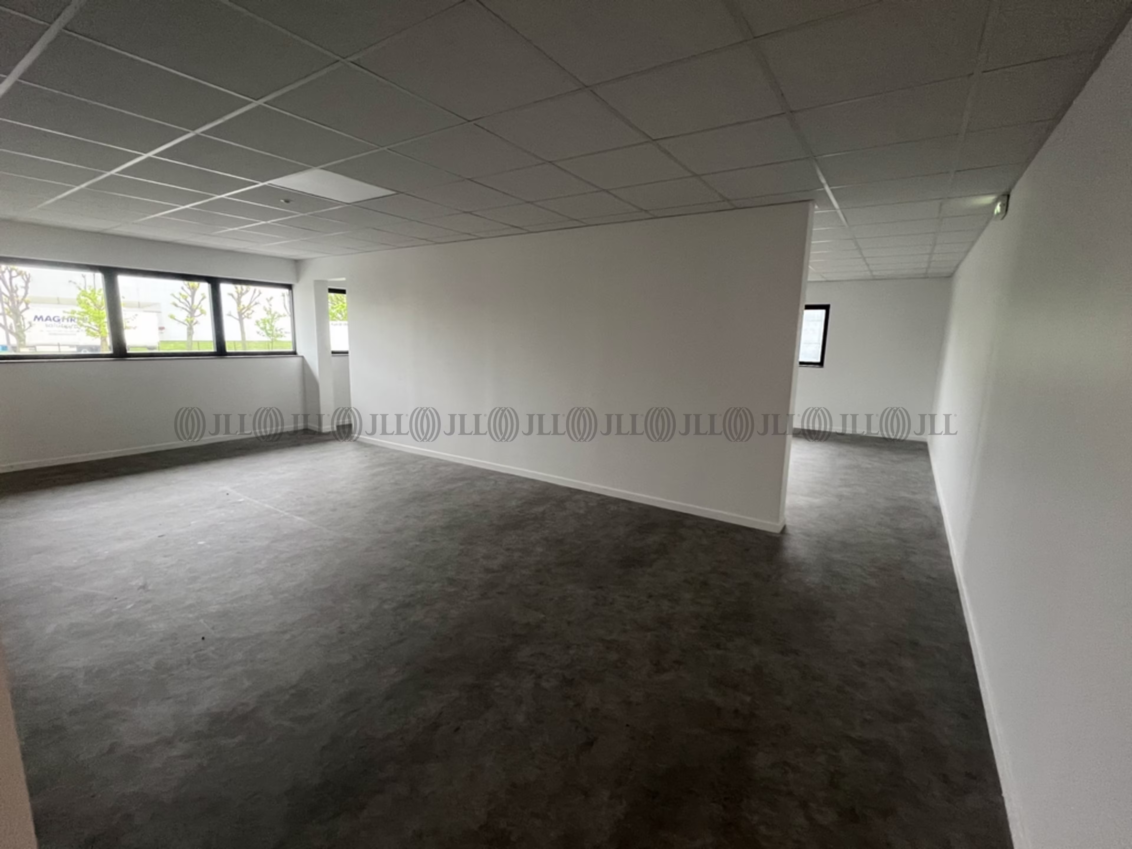 21 RUE ROBERT MOINON