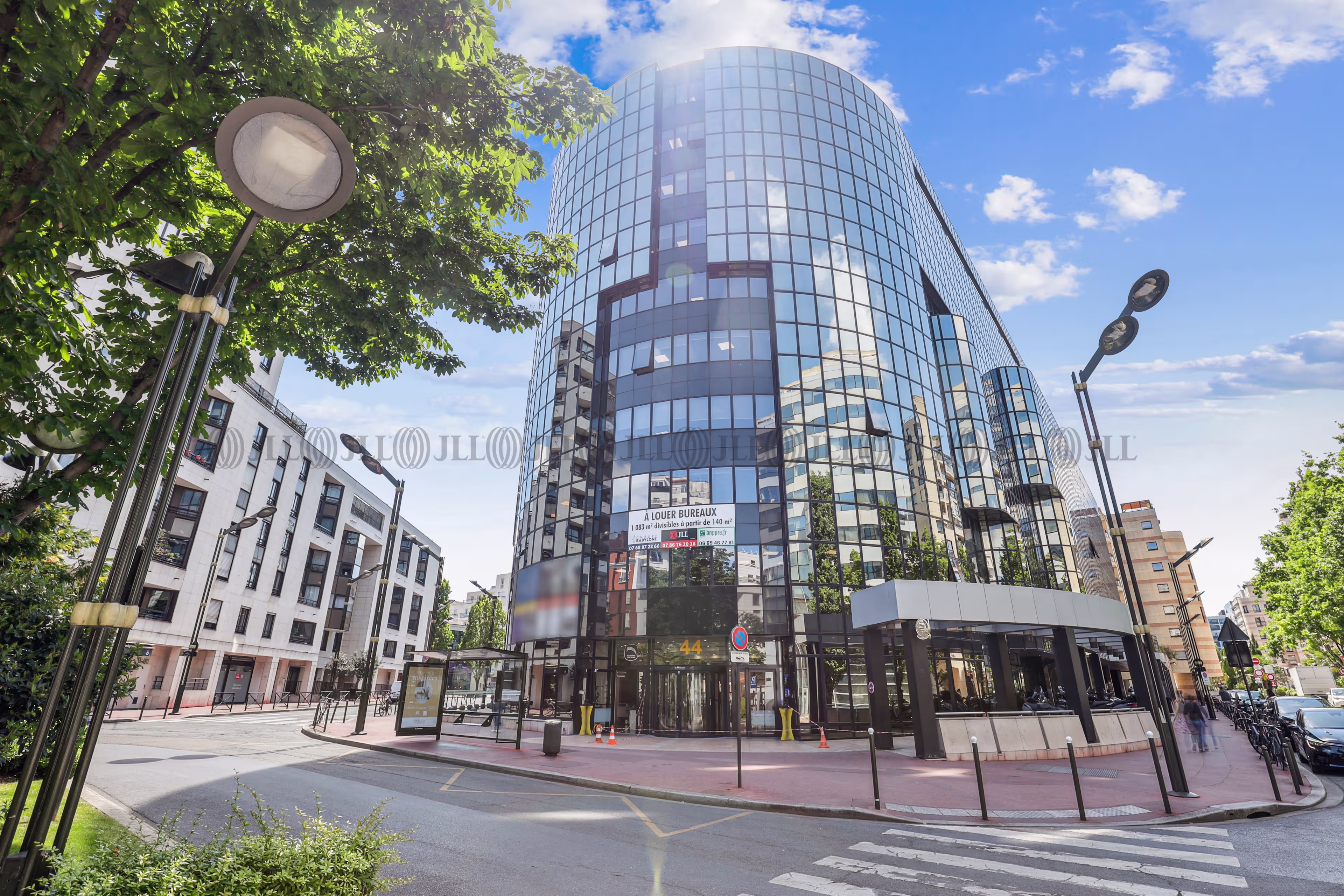 44 AVENUE GEORGES POMPIDOU