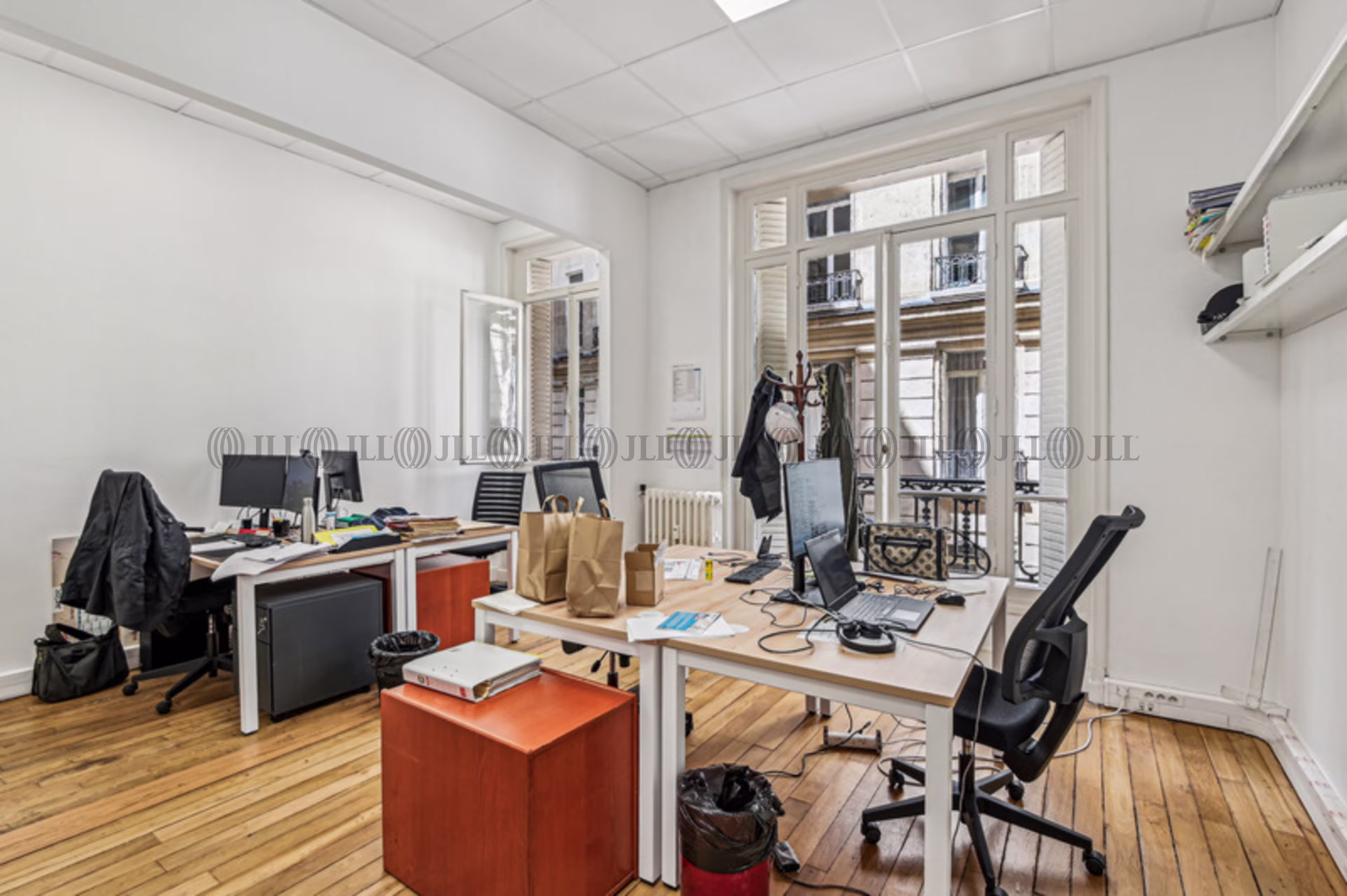 32-34 RUE LA BOETIE