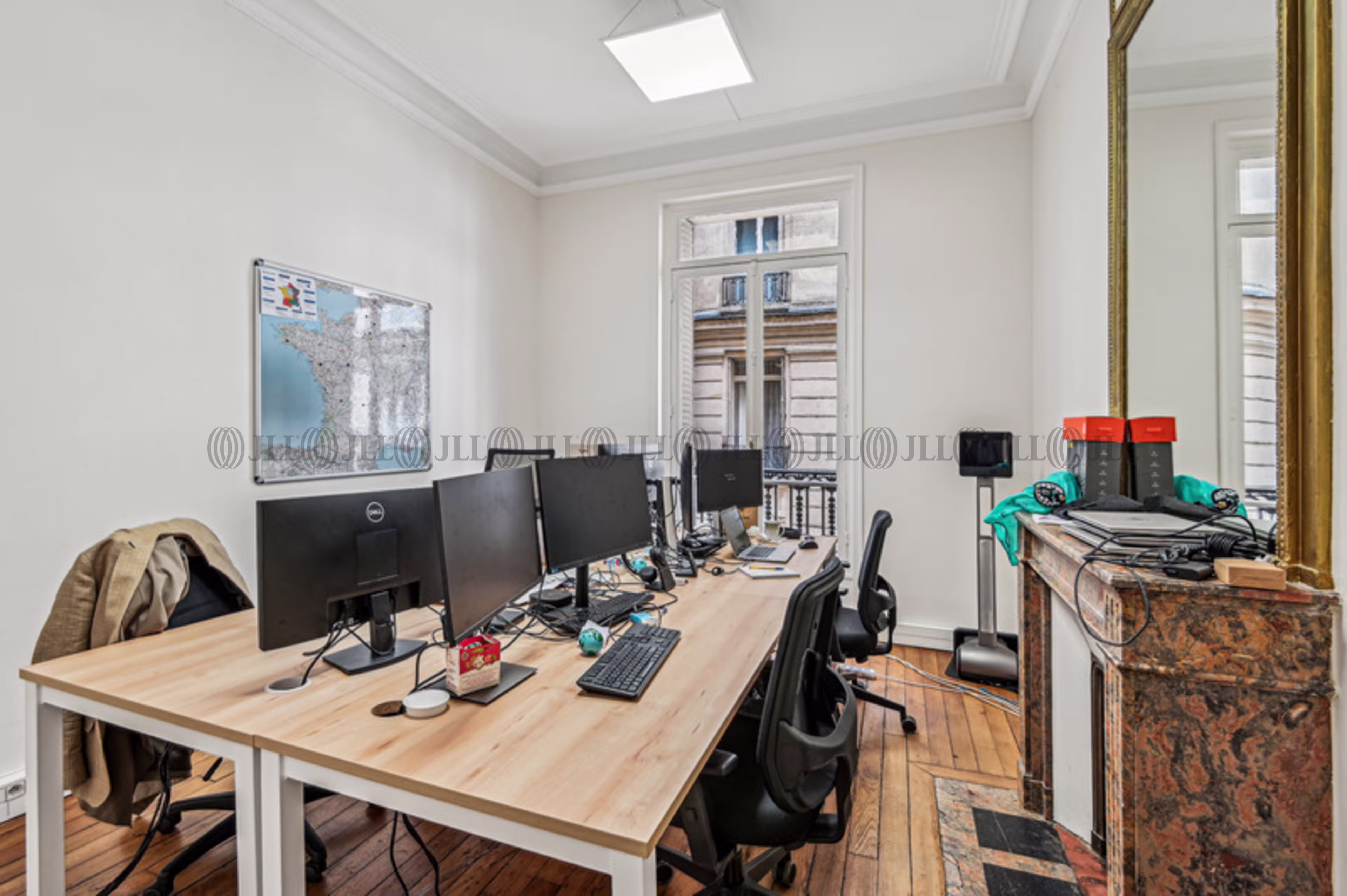 32-34 RUE LA BOETIE