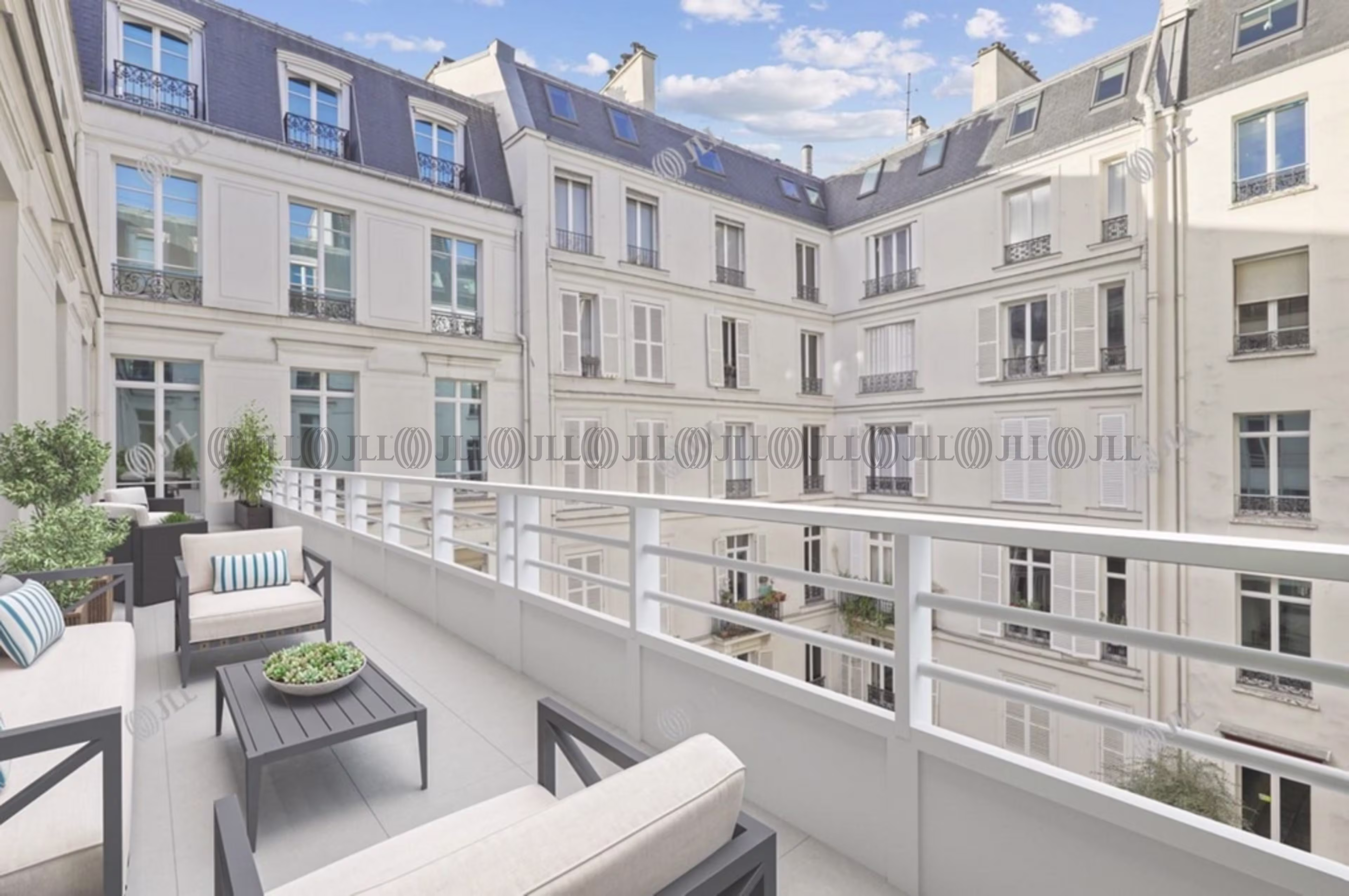 31-33 RUE DE MOGADOR