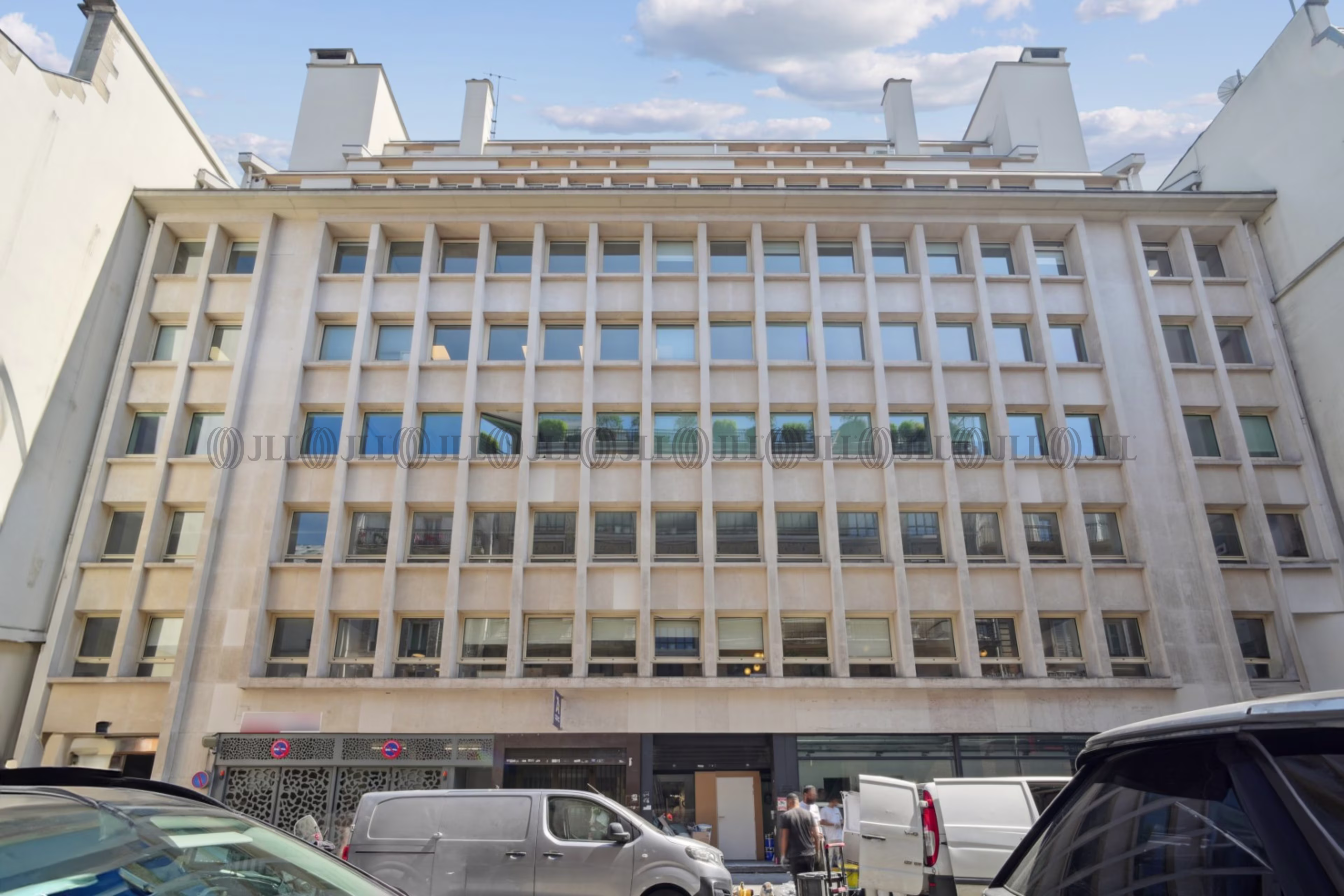 87-89 RUE LA BOETIE