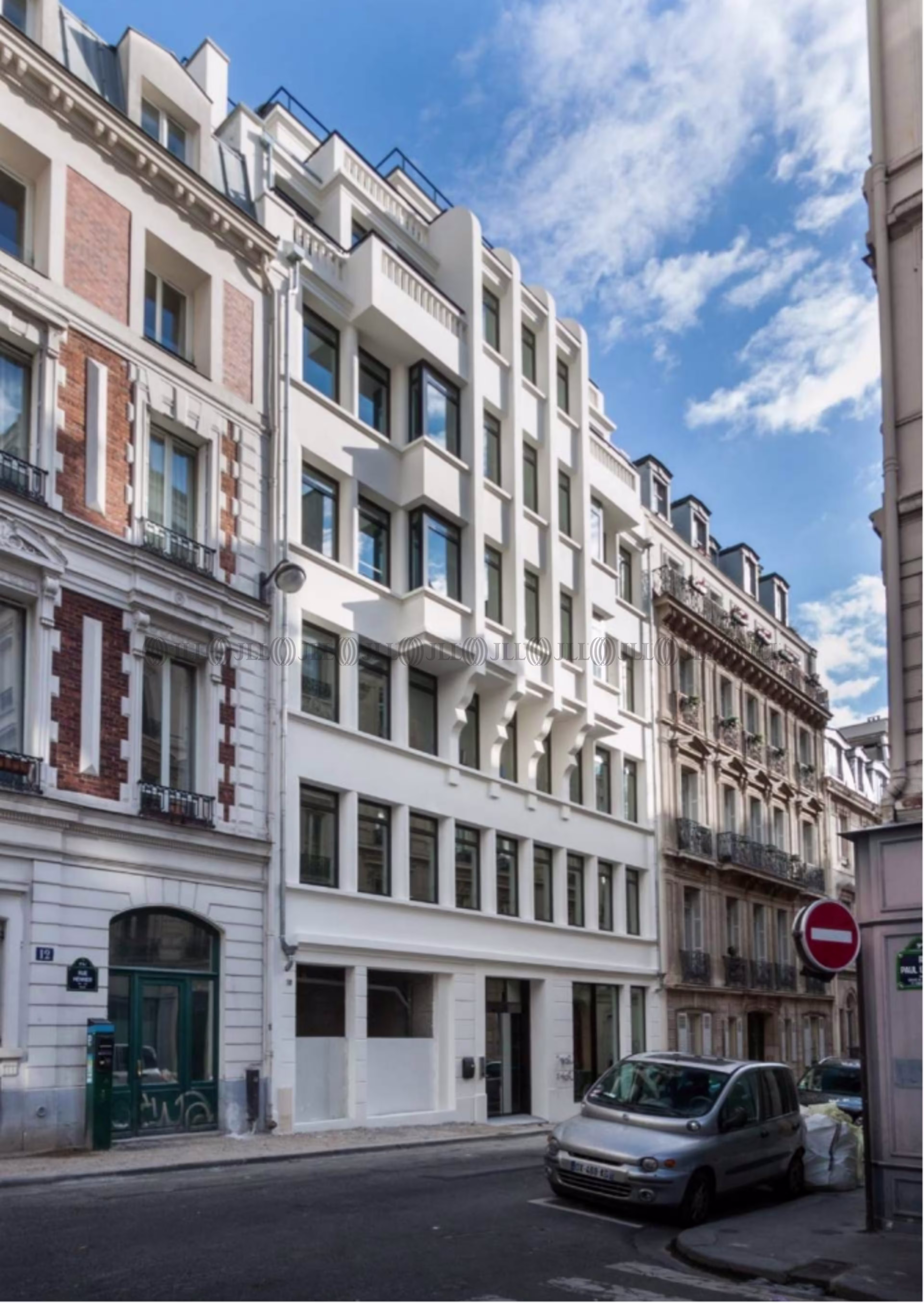 10 RUE HENNER