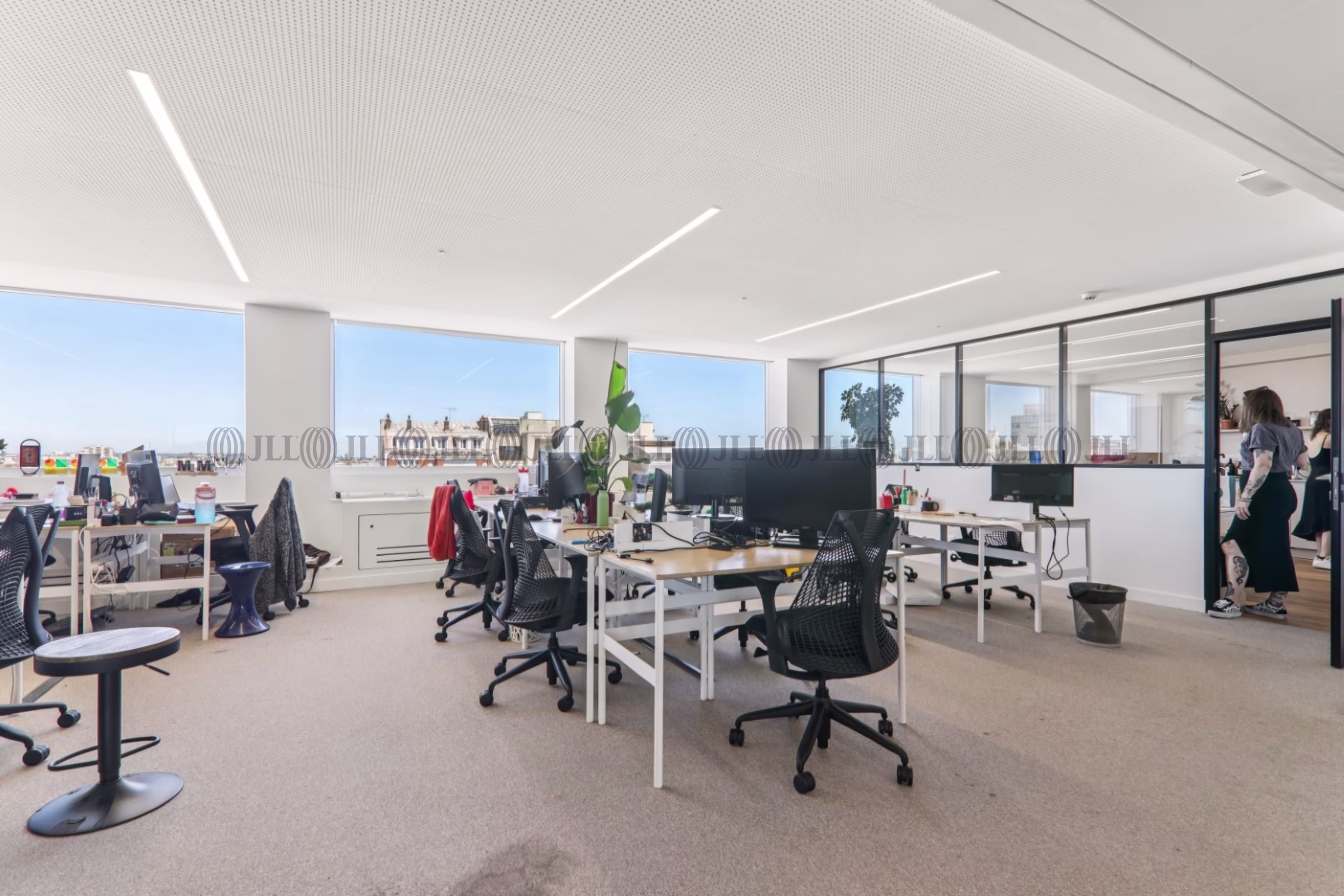 179 AVENUE CHARLES DE GAULLE