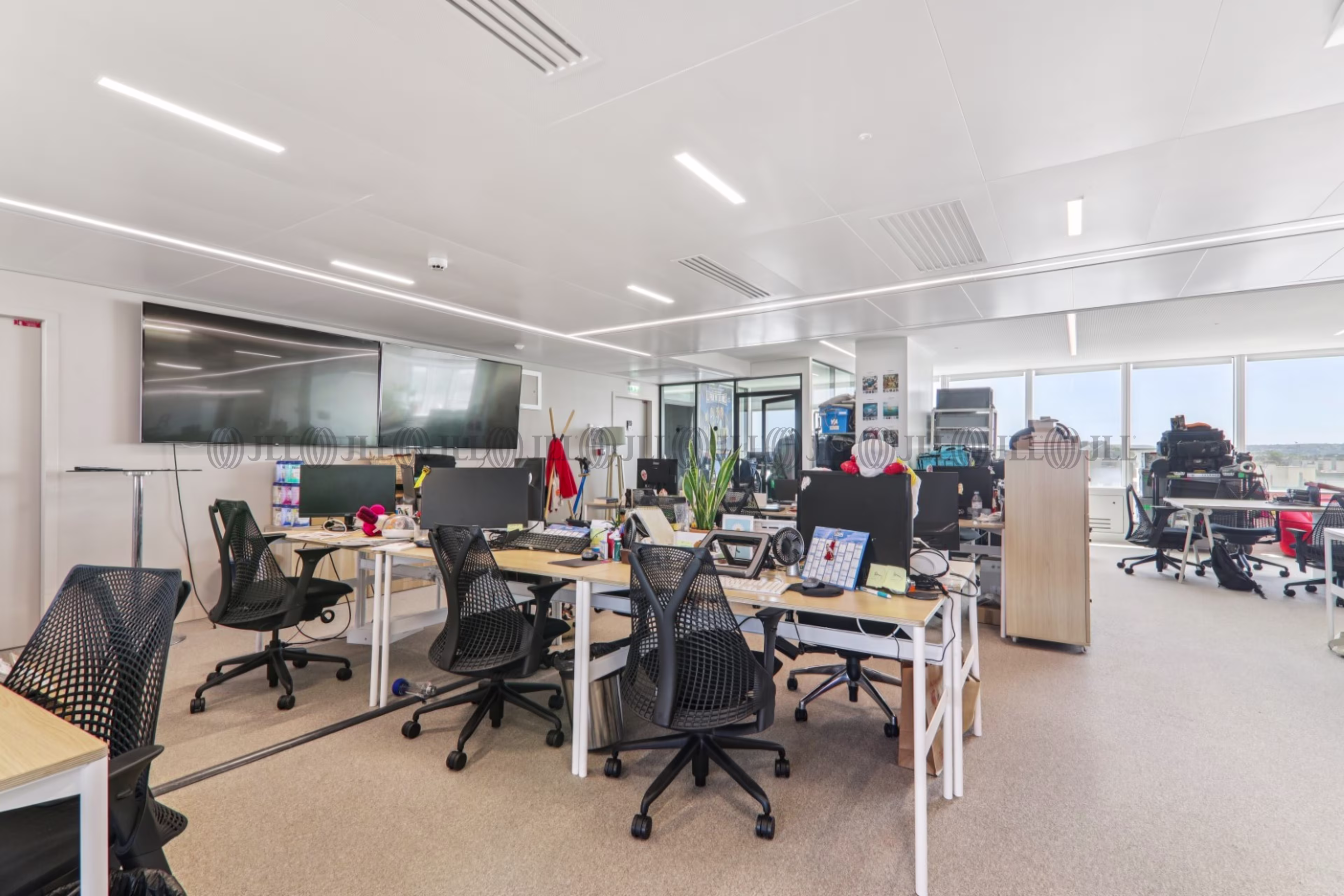 179 AVENUE CHARLES DE GAULLE