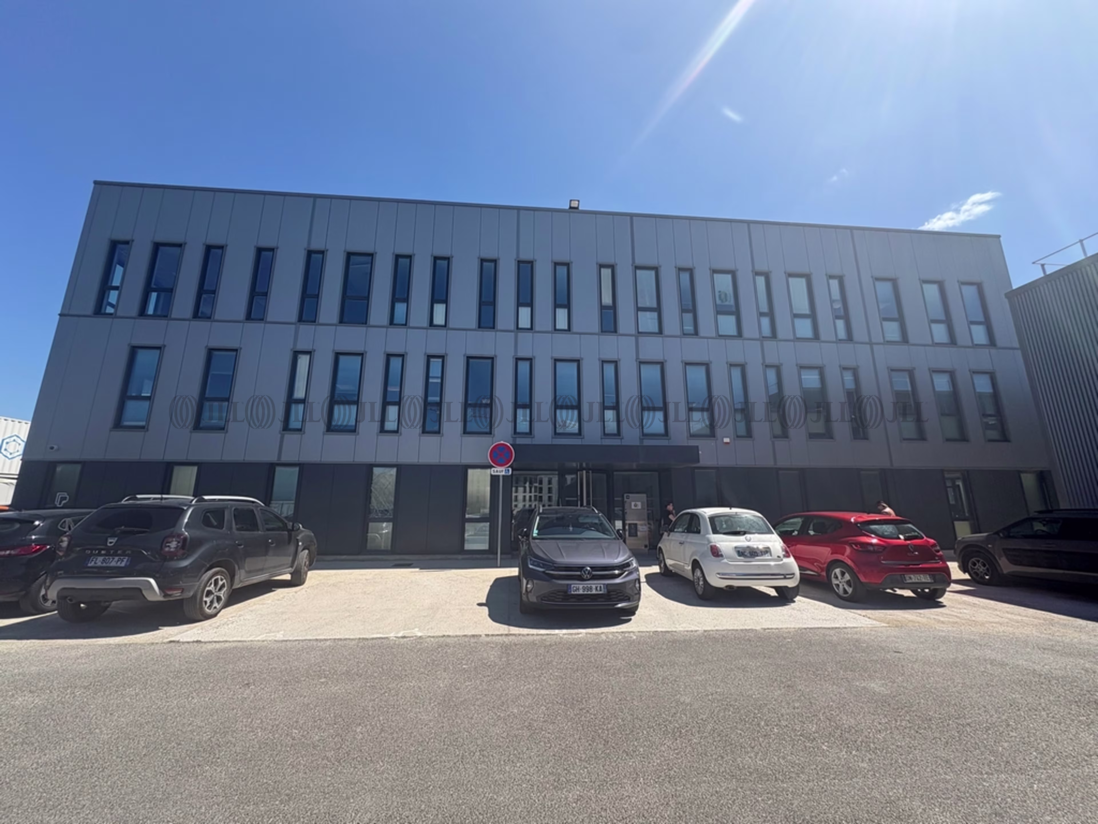 16 RUE LOUIS LEPRINCE RINGUET