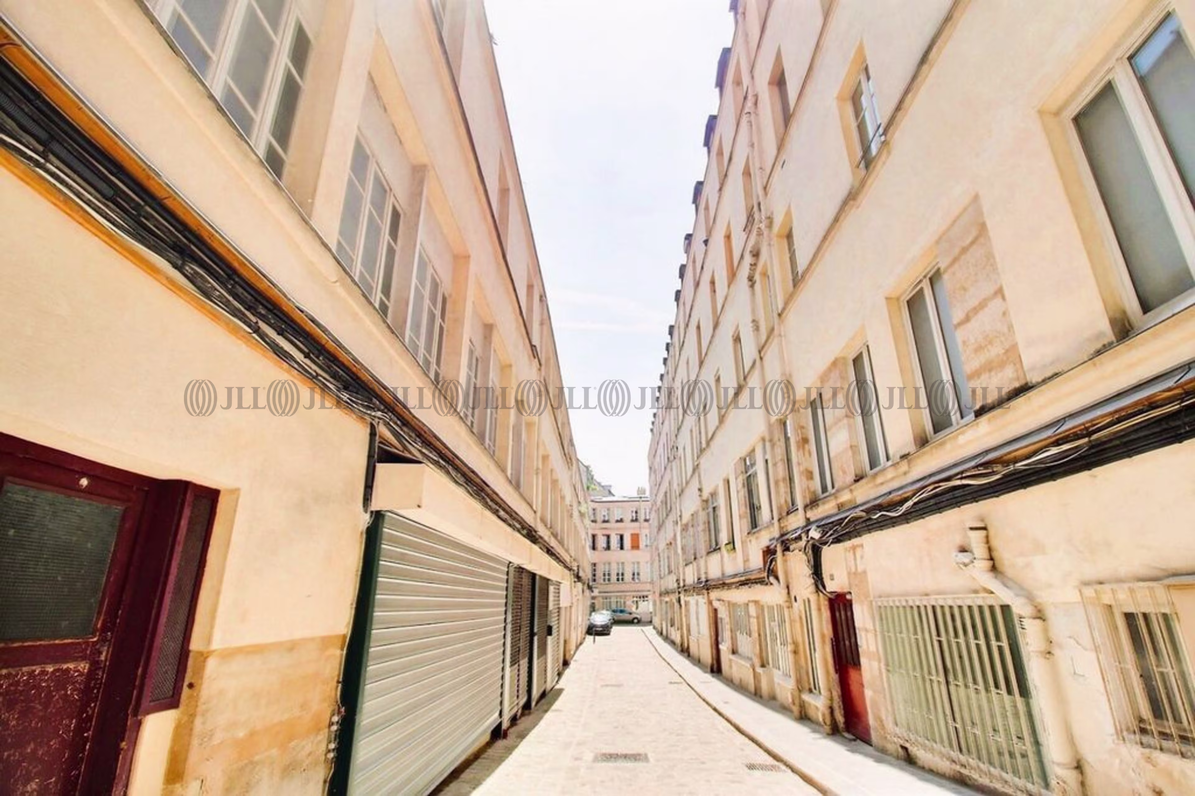 70 RUE JEAN PIERRE TIMBAUD