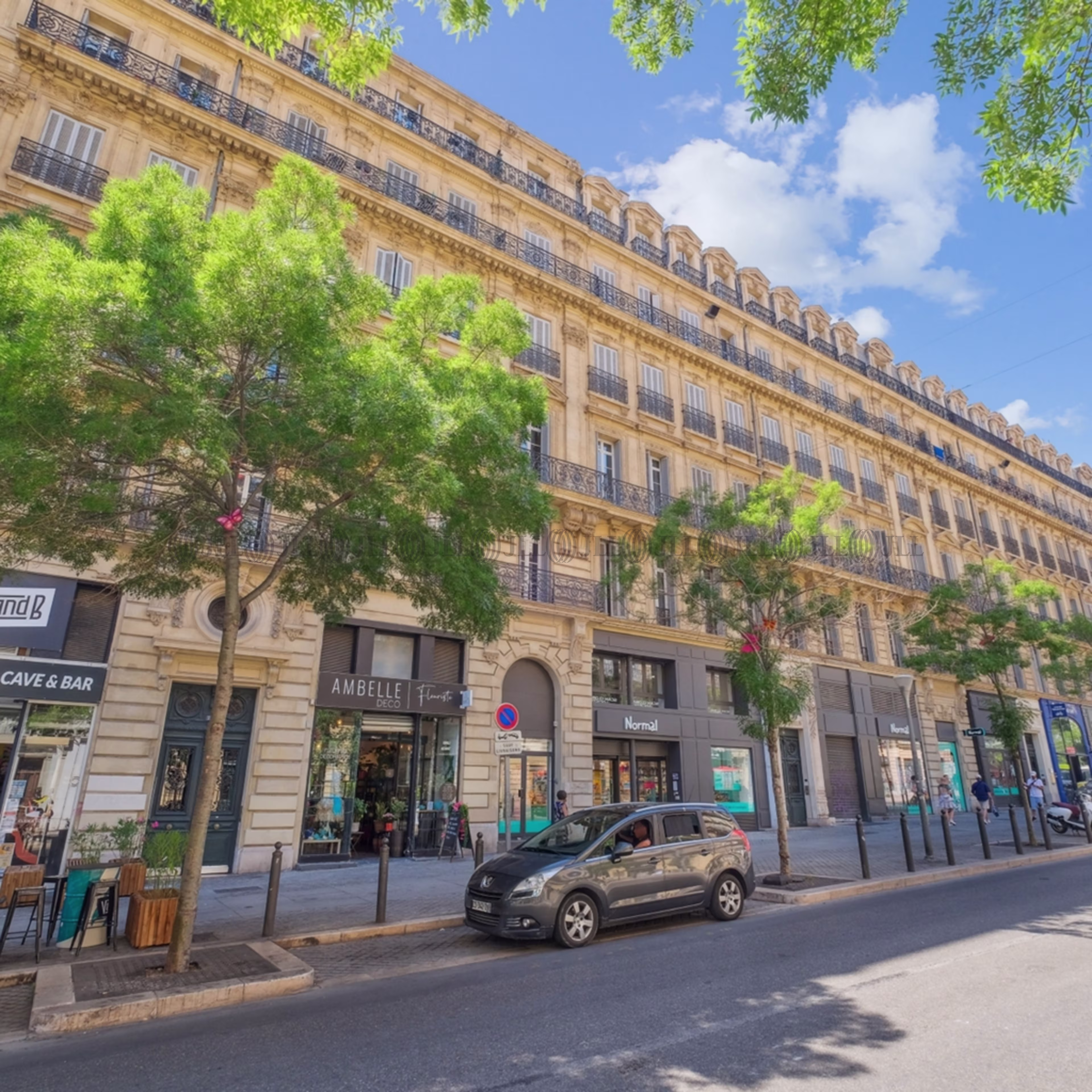 27 RUE DE LA REPUBLIQUE