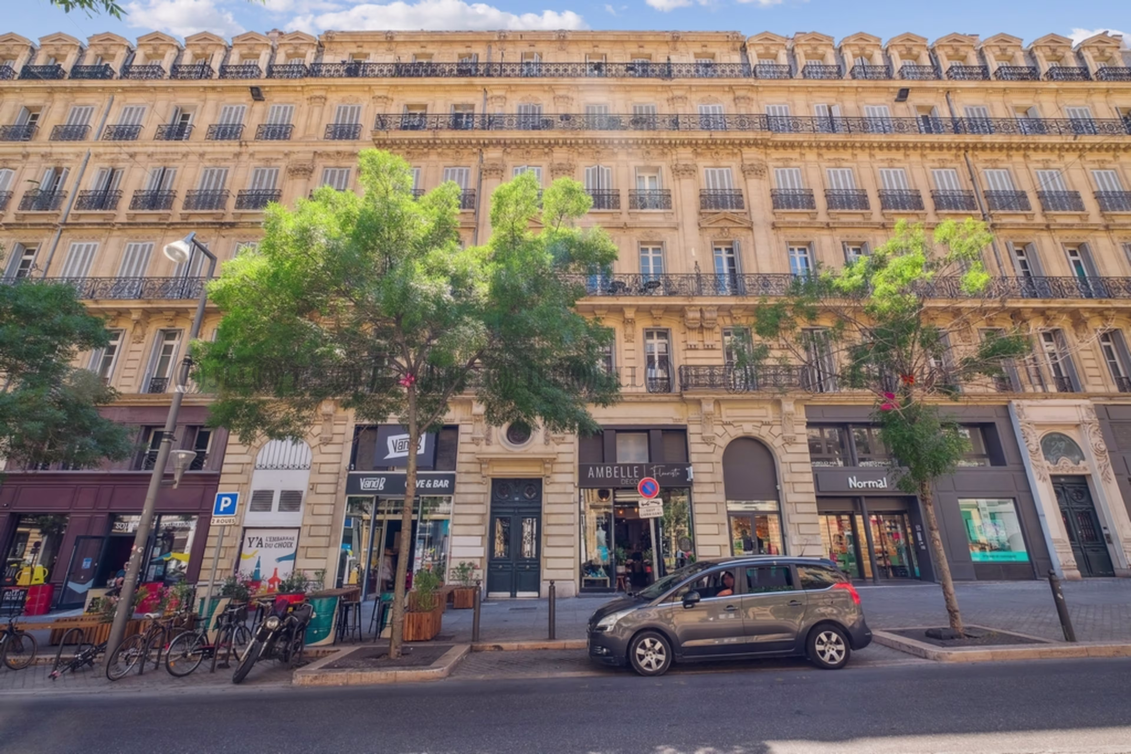 27 RUE DE LA REPUBLIQUE