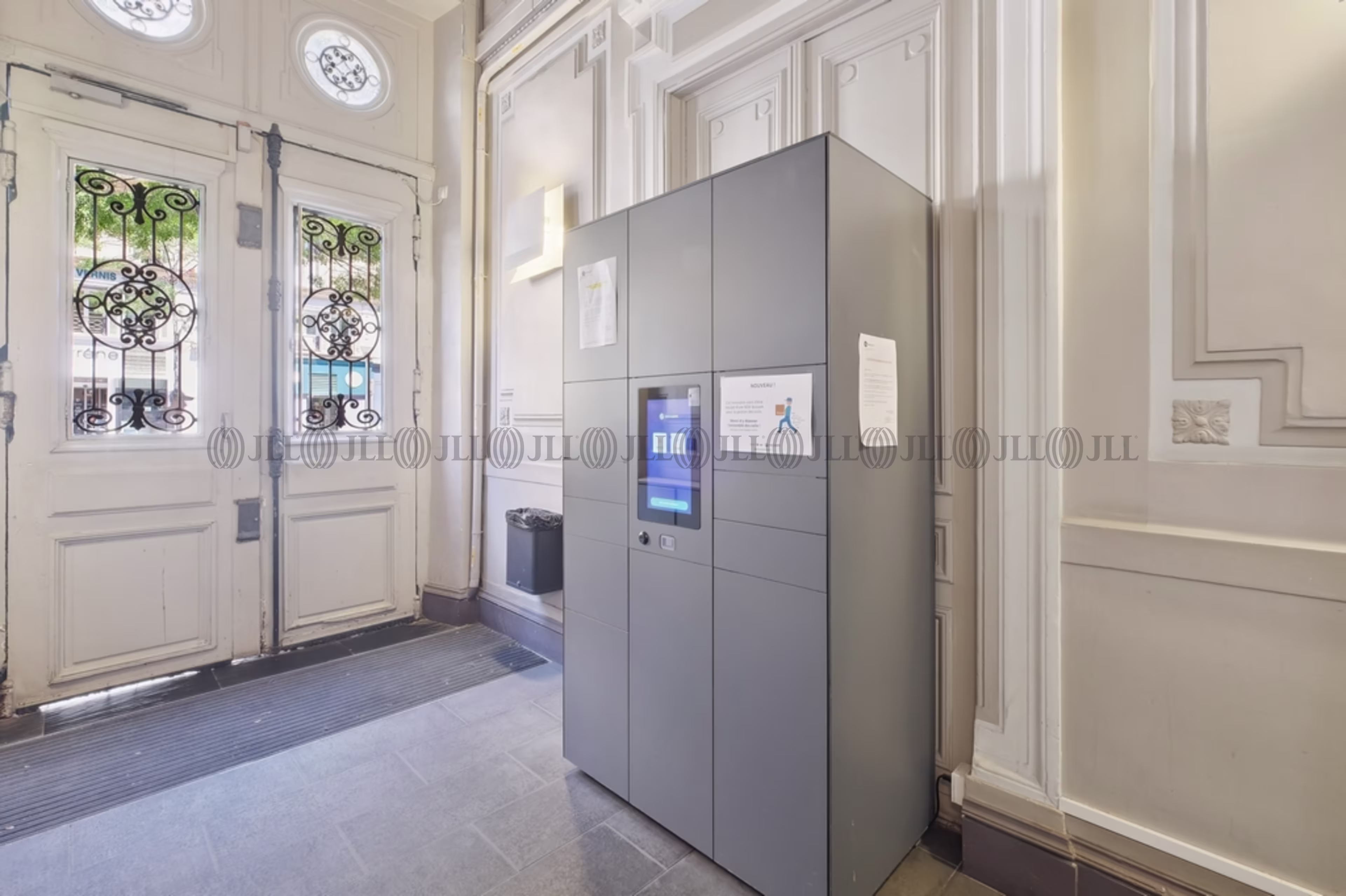 27 RUE DE LA REPUBLIQUE