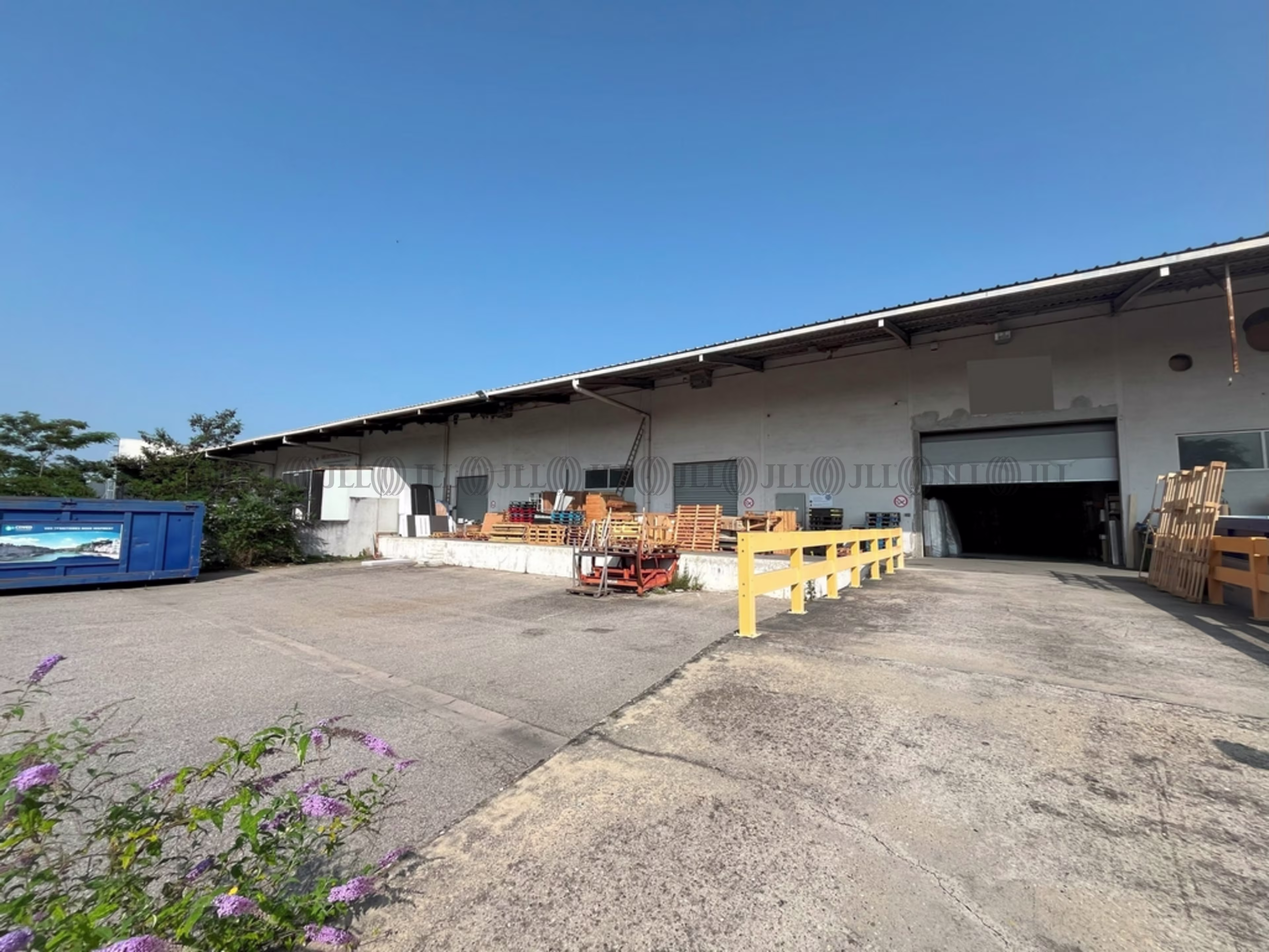 17 AVENUE DE L INDUSTRIE