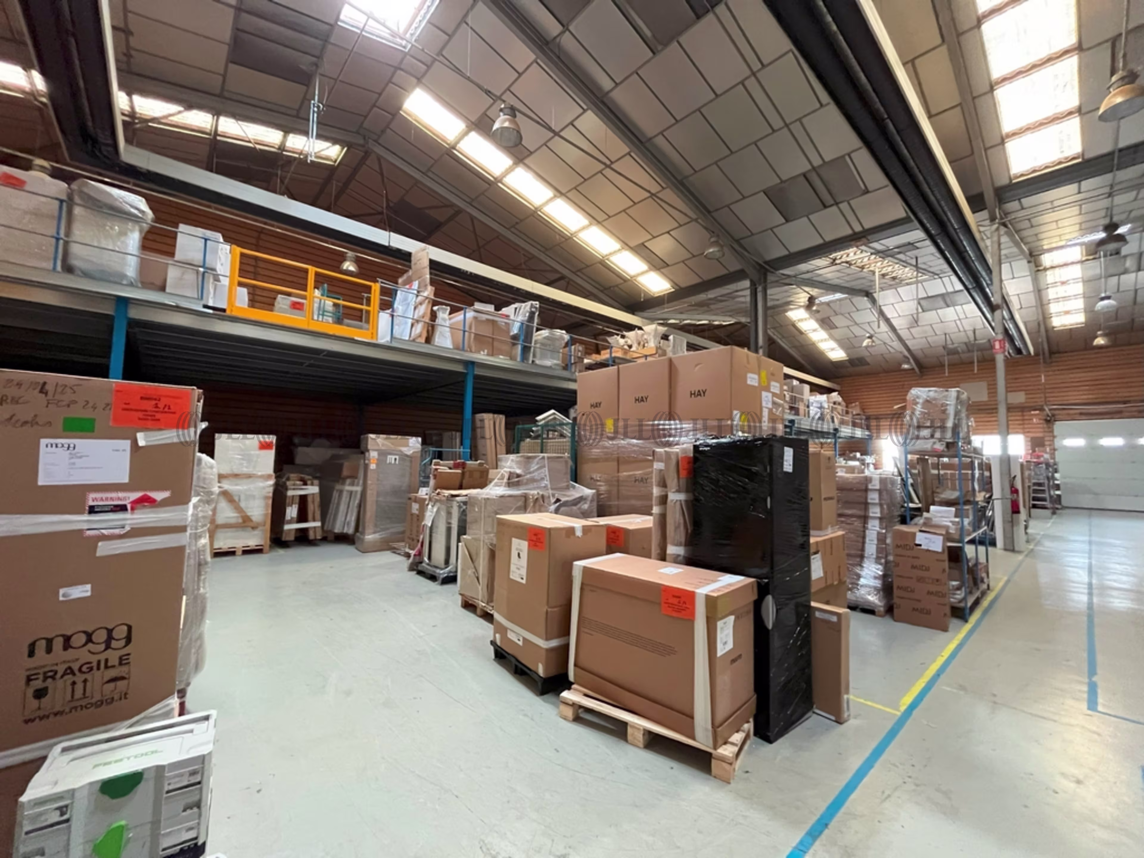 17 AVENUE DE L INDUSTRIE