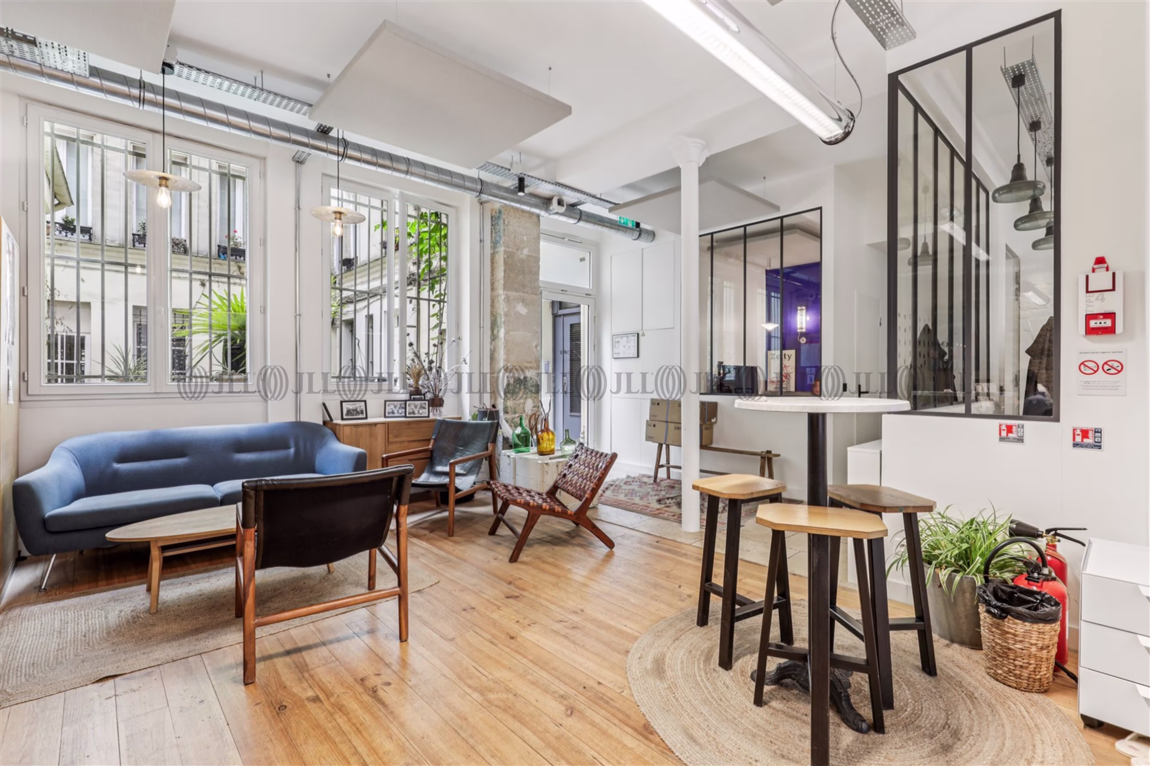 8 RUE DE PARADIS