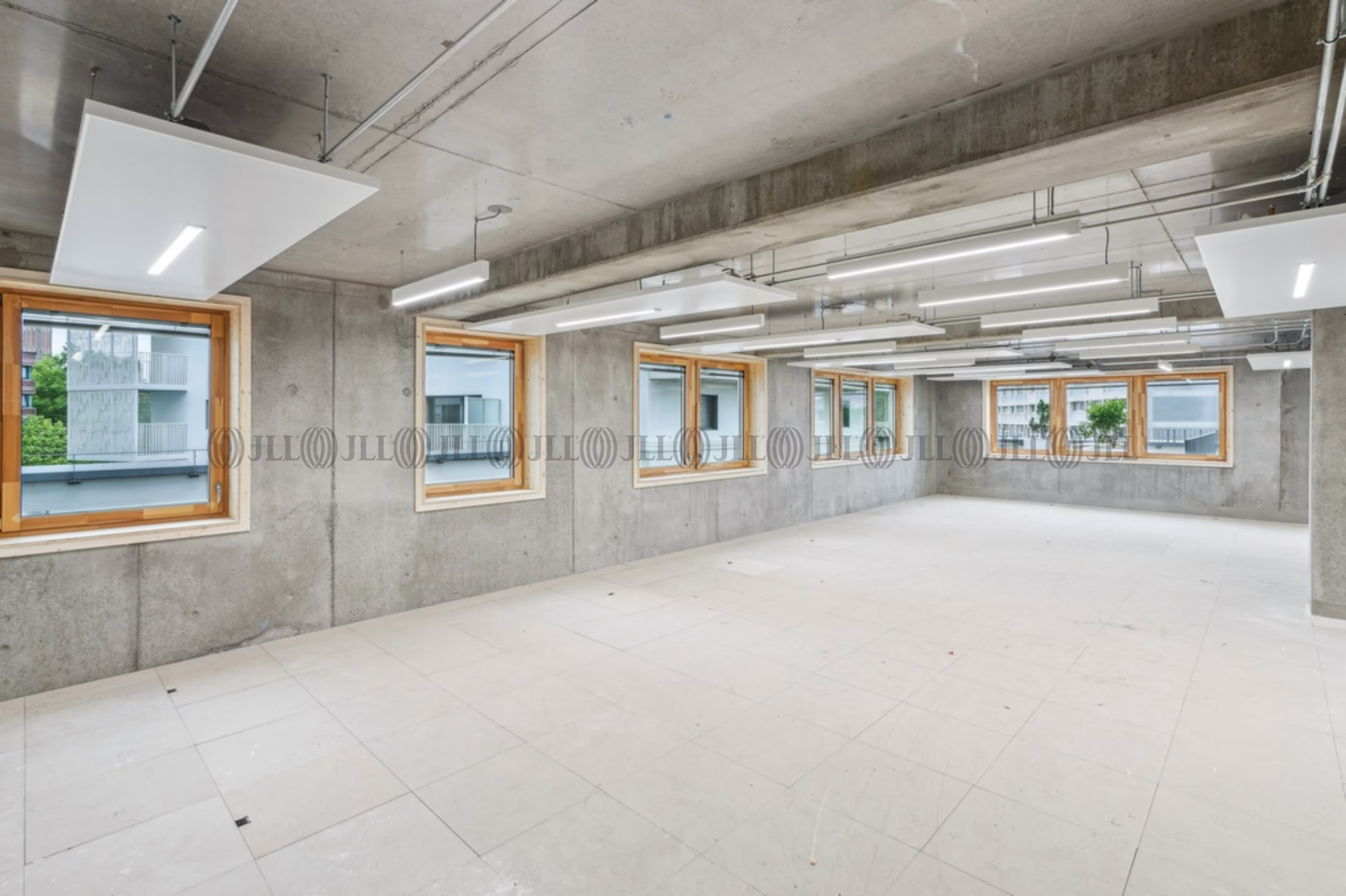 33 AVENUE CHARLES SAINT VENANT