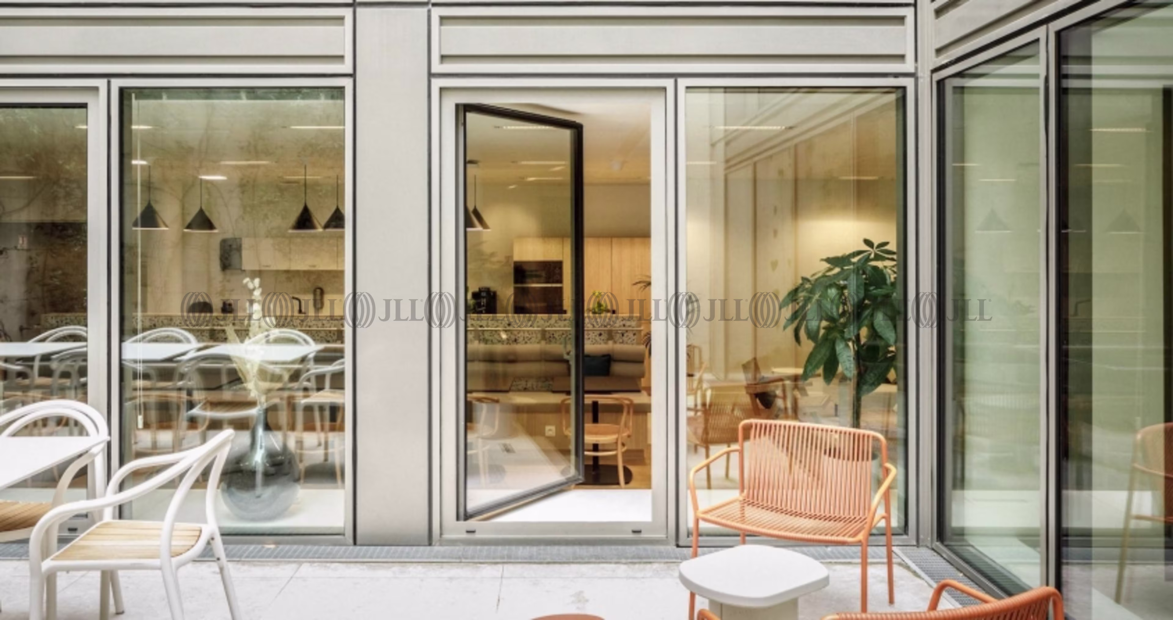148 RUE DE COURCELLES