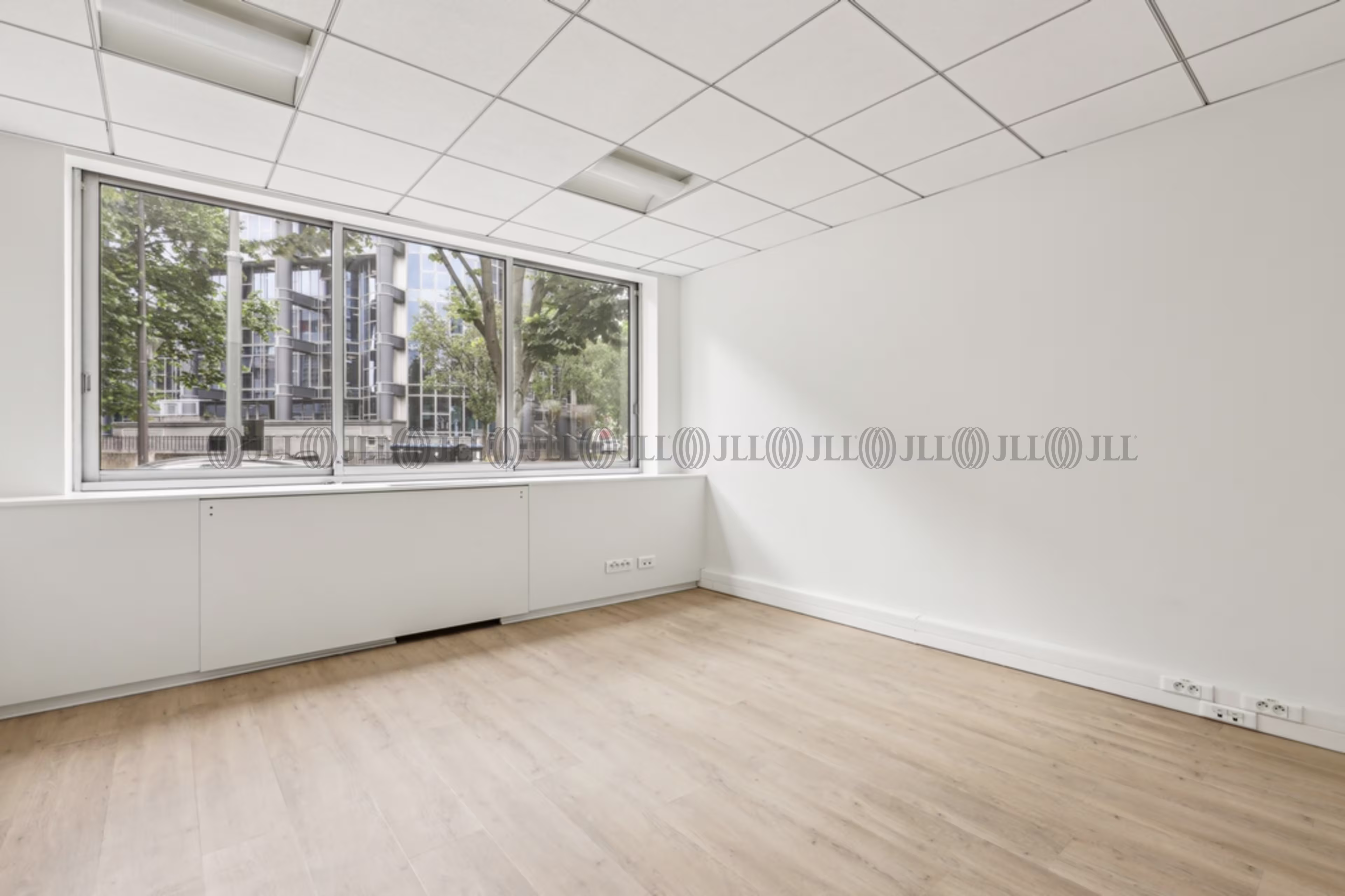 1-5 RUE DANTON