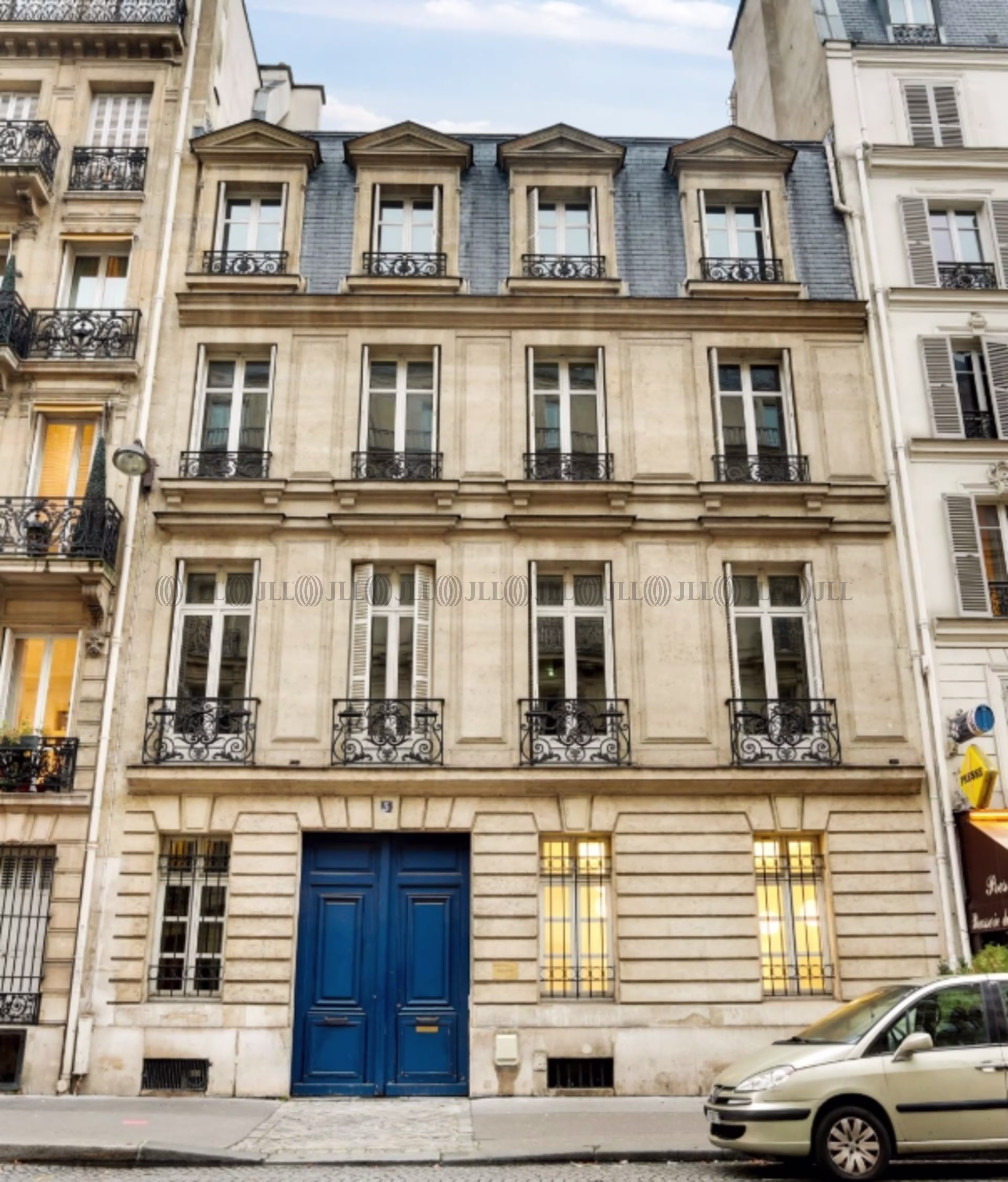 5-7 AVENUE PIERRE 1ER DE SERBIE