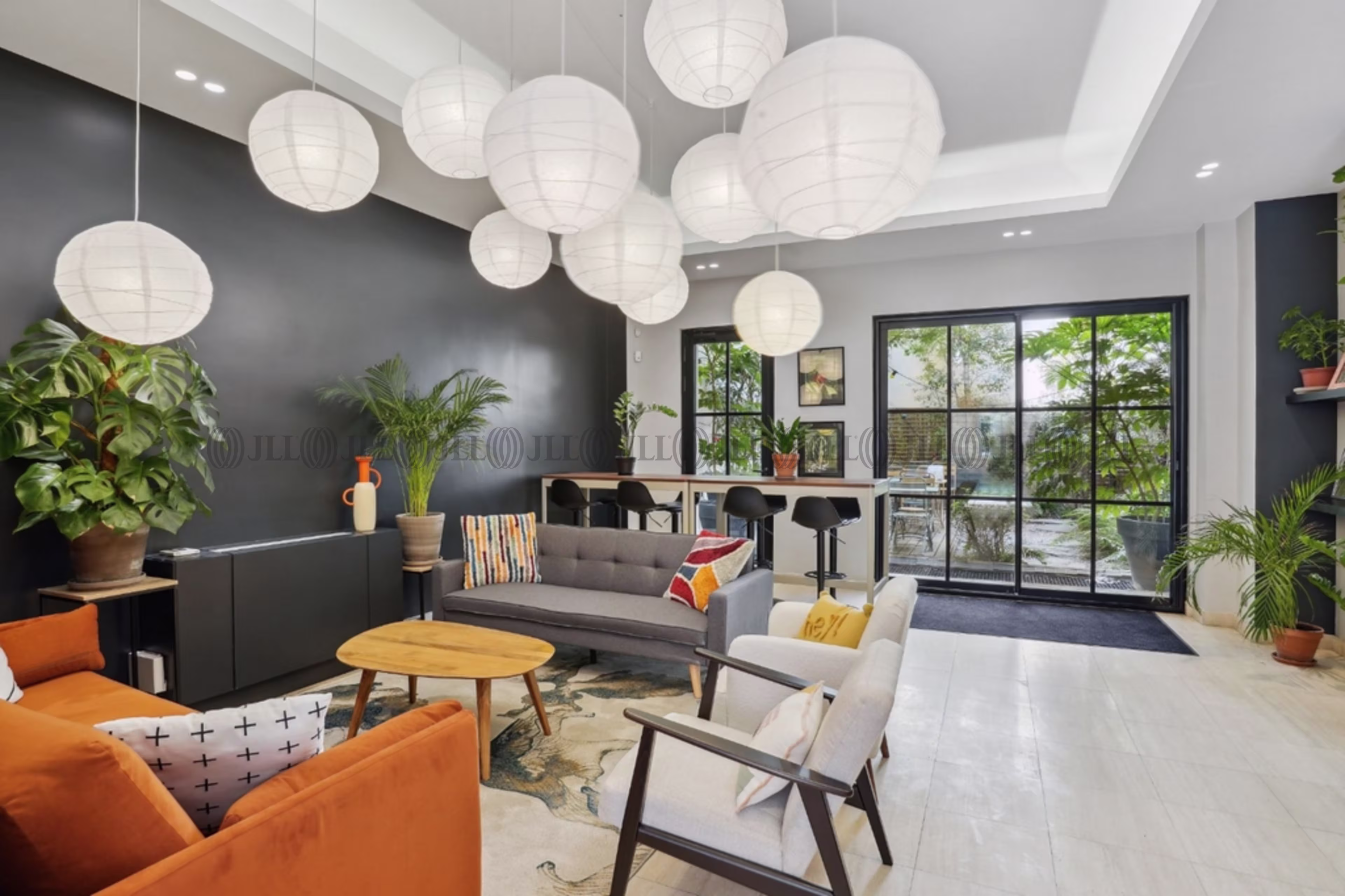 5-7 AVENUE PIERRE 1ER DE SERBIE