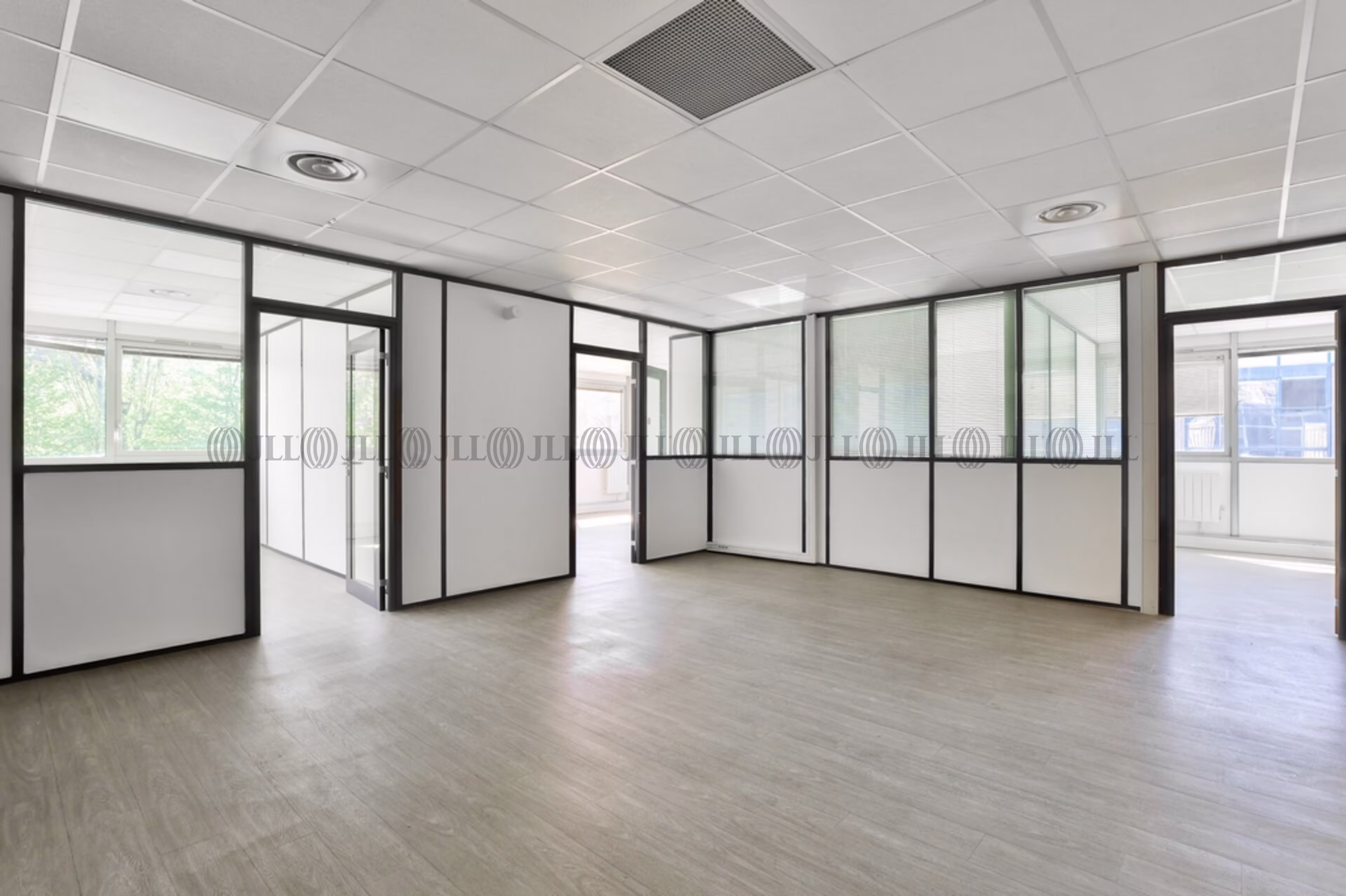 3-7 RUE DES FRERES LUMIERE