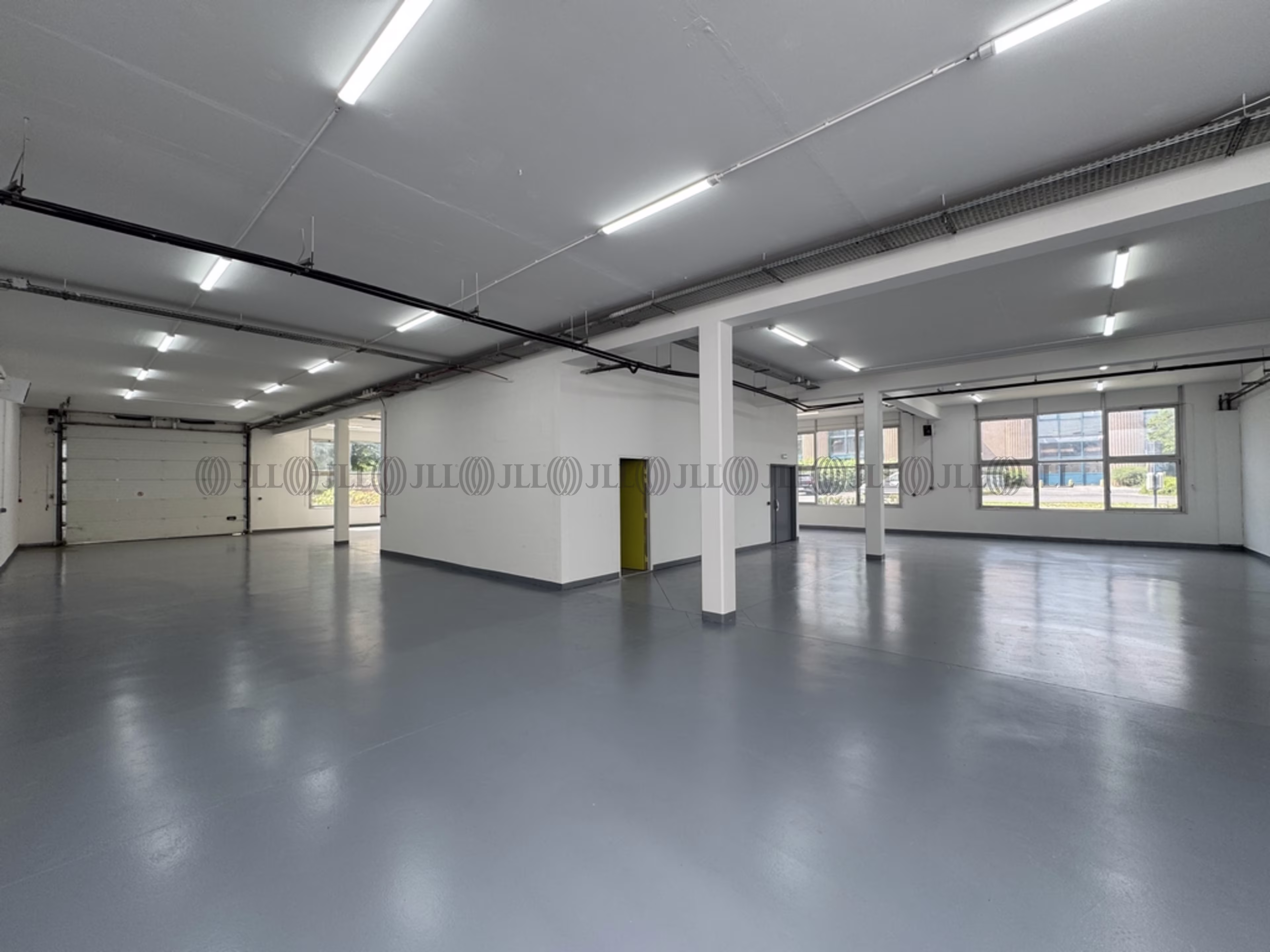 3-7 RUE DES FRERES LUMIERE