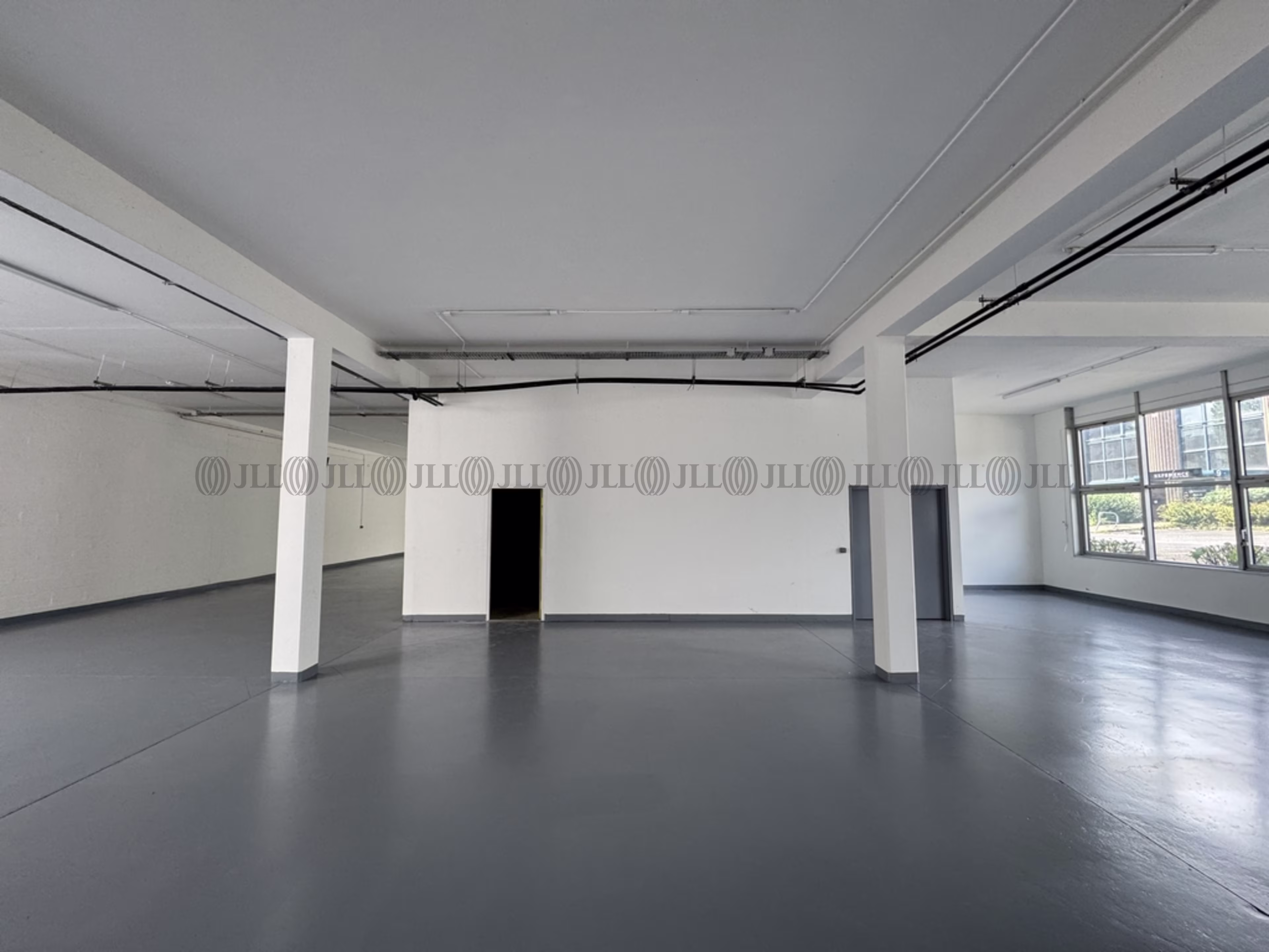 3-7 RUE DES FRERES LUMIERE