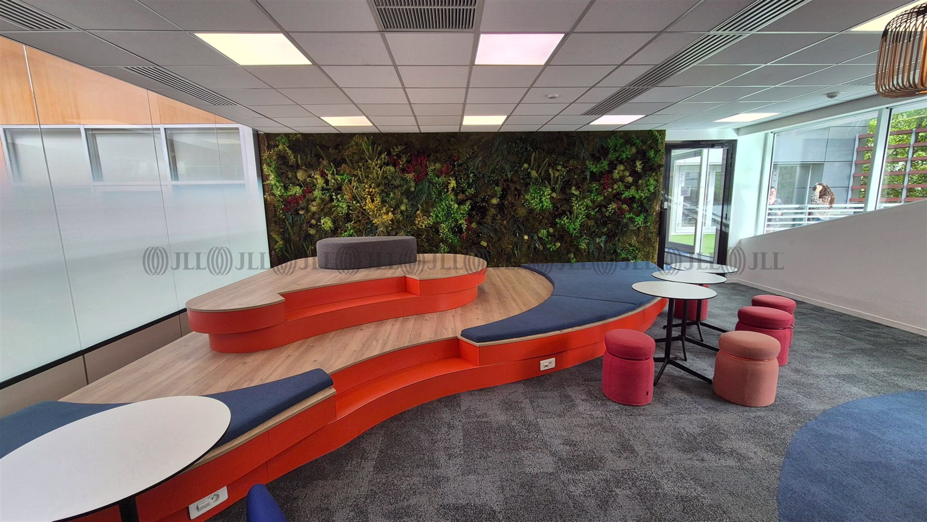 11-15 AVENUE ANDRE MORIZET