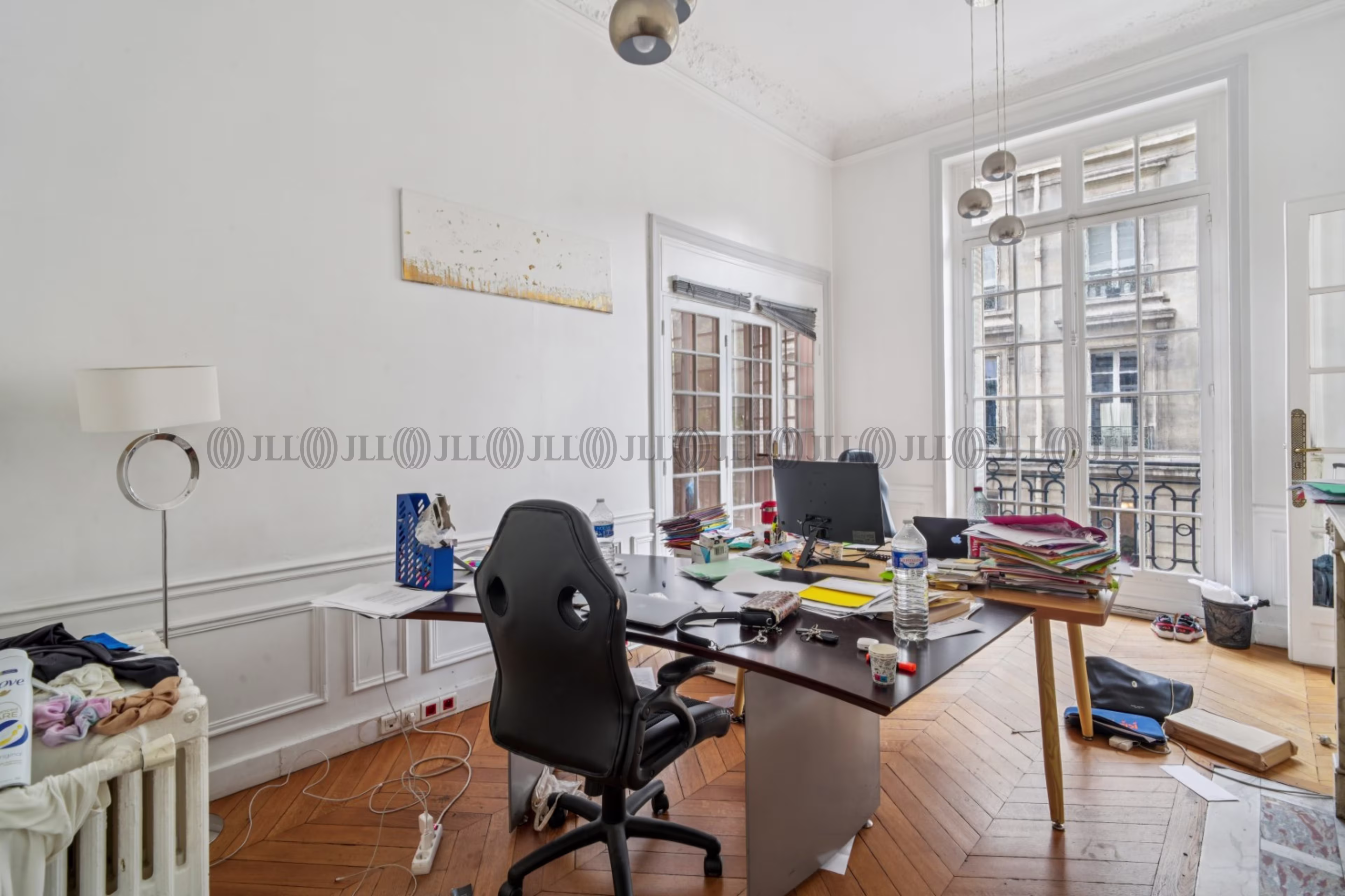 1 RUE DE CHAZELLES