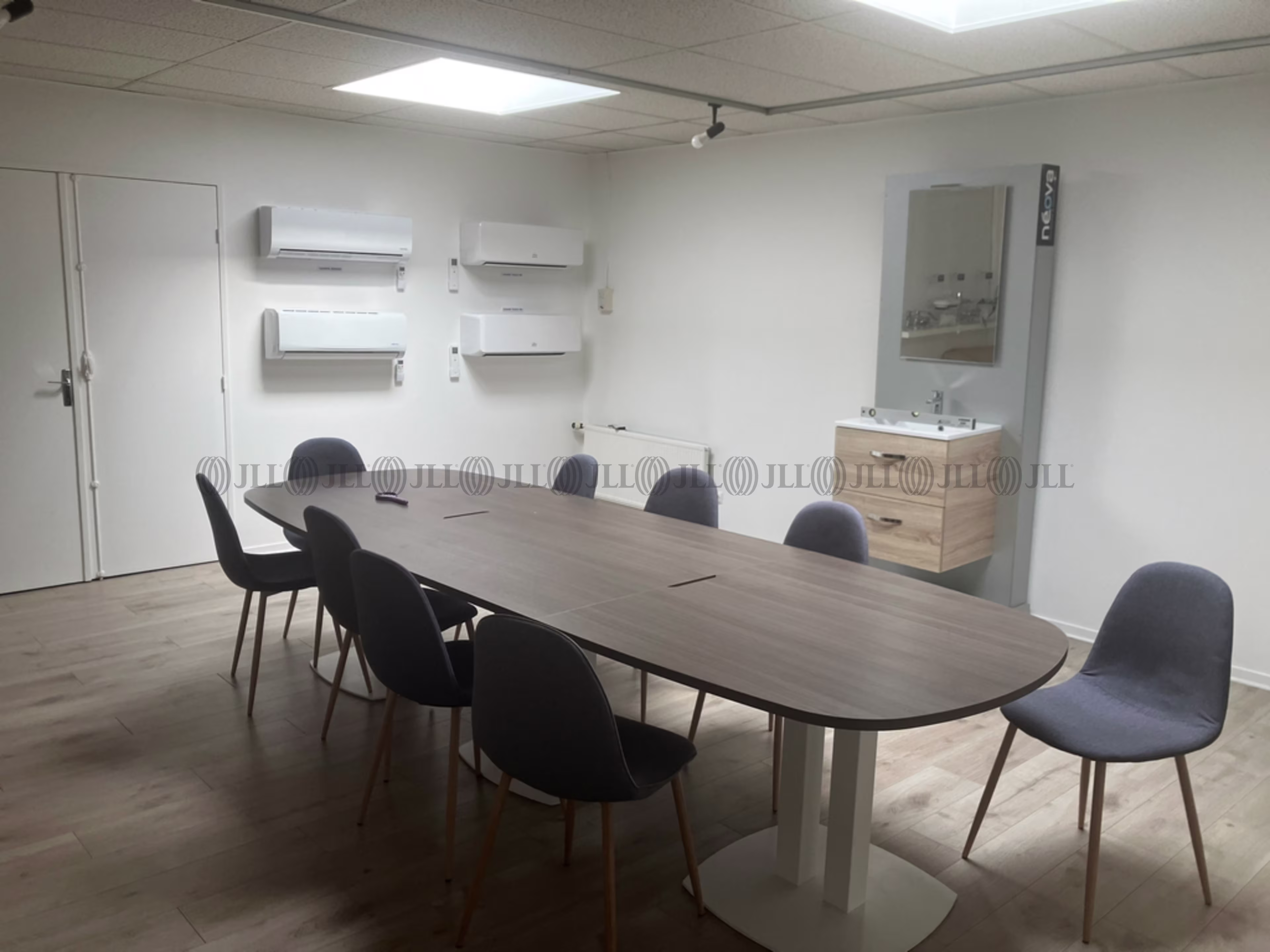 82 AVENUE DU CHATEAU